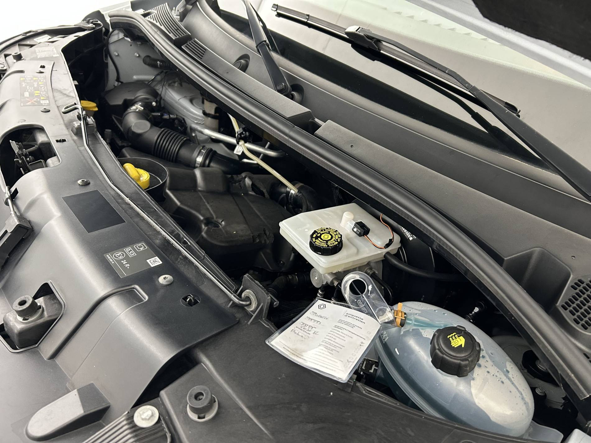 Vente en ligne Renault Master Fourgon MASTER FGN TRAC F3500 L3H3 BLUE DCI 135 au prix de 29 990 €