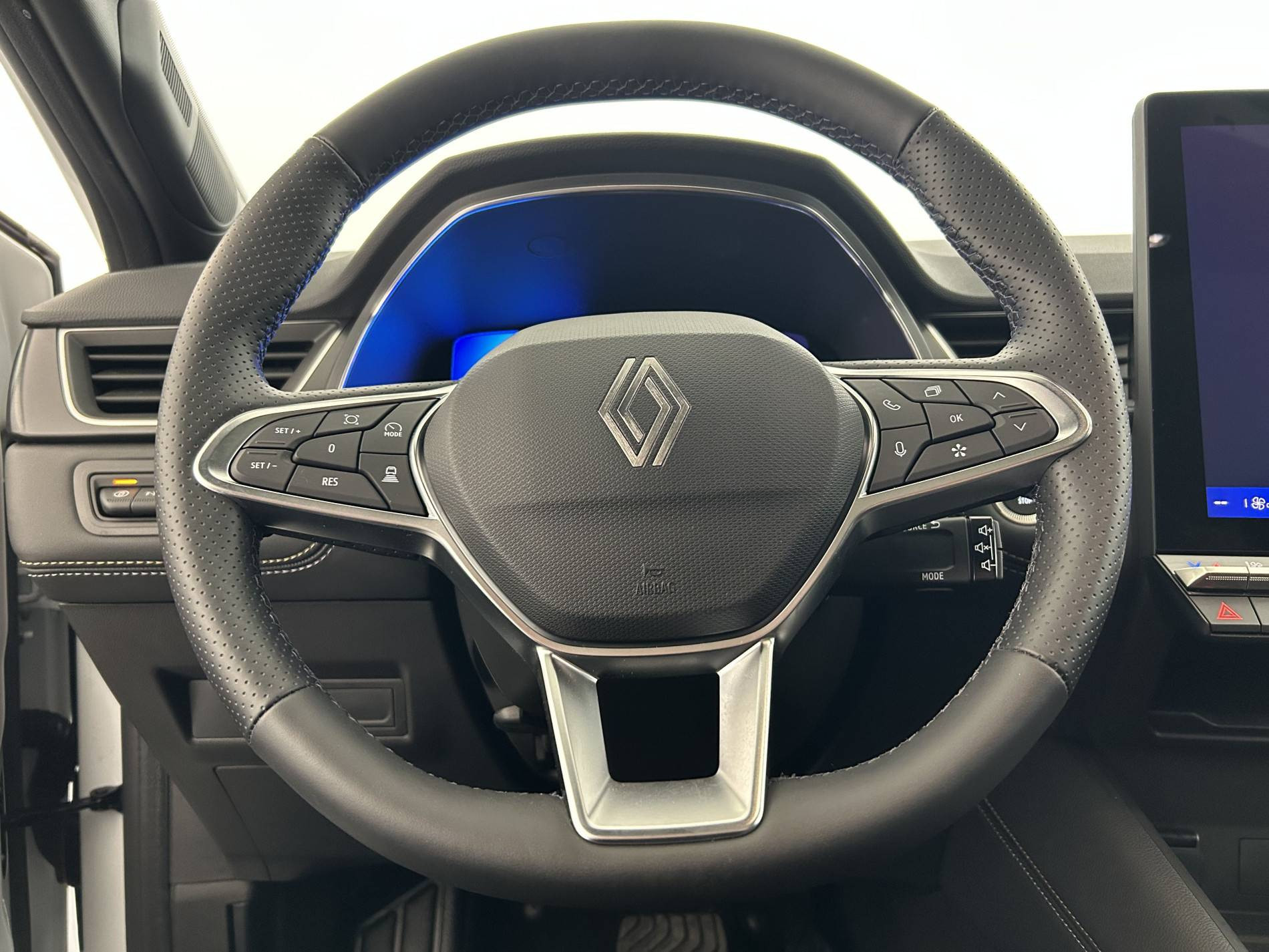 Vente en ligne Renault Symbioz  E-Tech full hybrid 145 au prix de 29 990 €