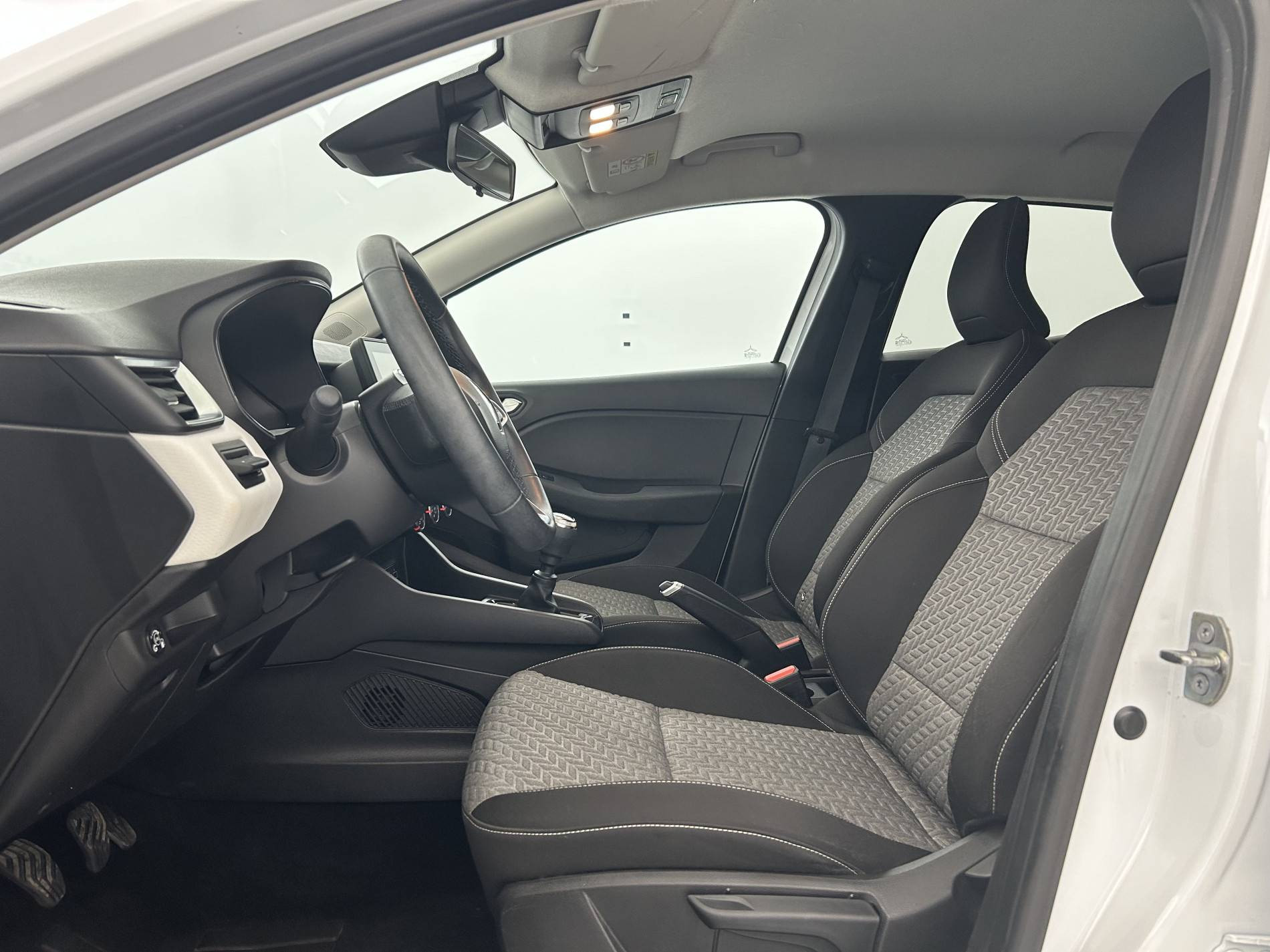 Vente en ligne Renault Clio 5 Clio TCe 100 GPL au prix de 13 990 €