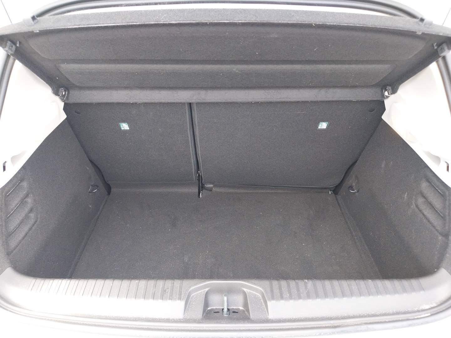 Vente en ligne Renault Clio 5 Clio TCe 90 au prix de 14 990 €