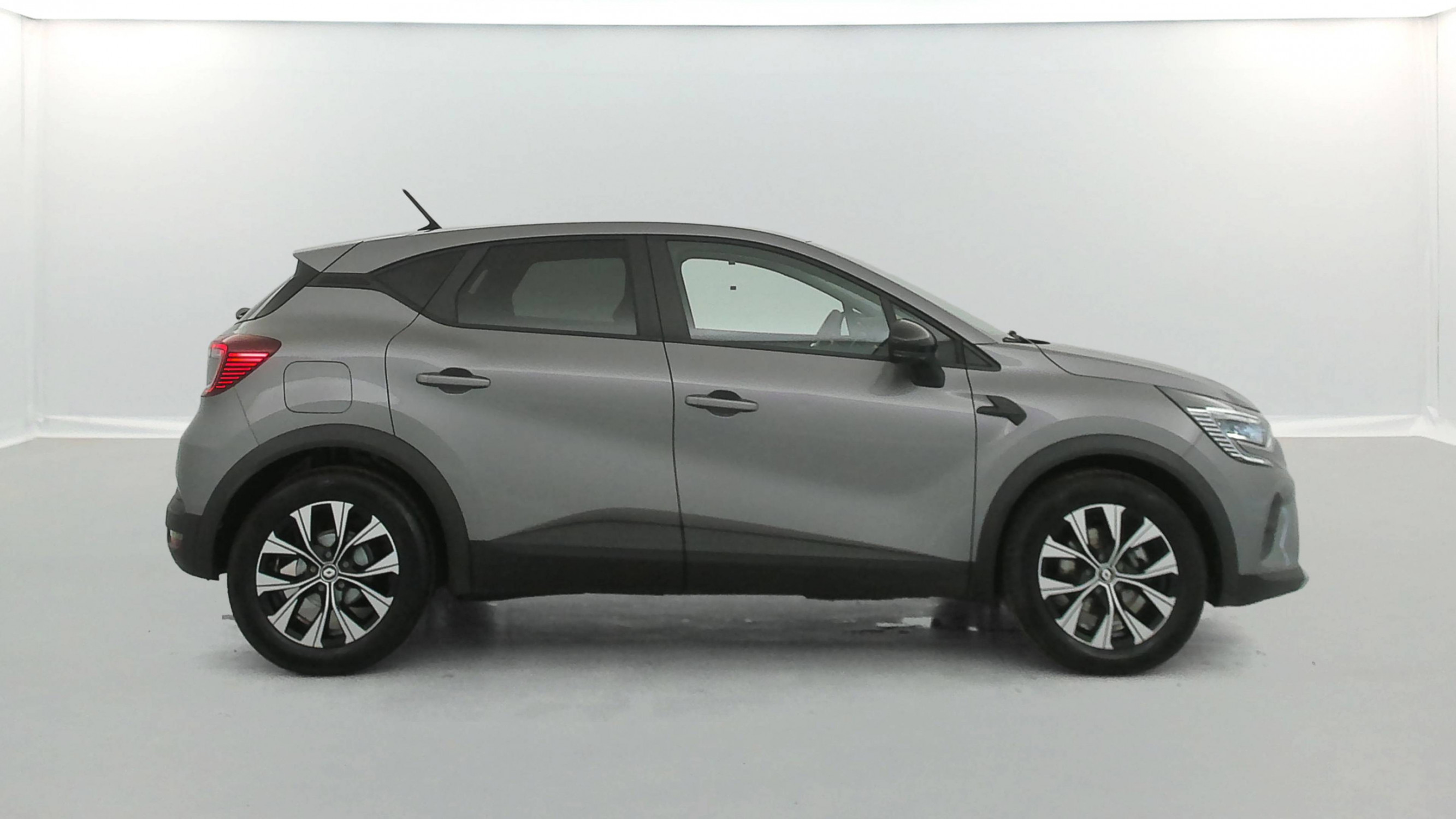 Vente en ligne Renault Captur  E-Tech full hybrid 145 au prix de 16 991 €