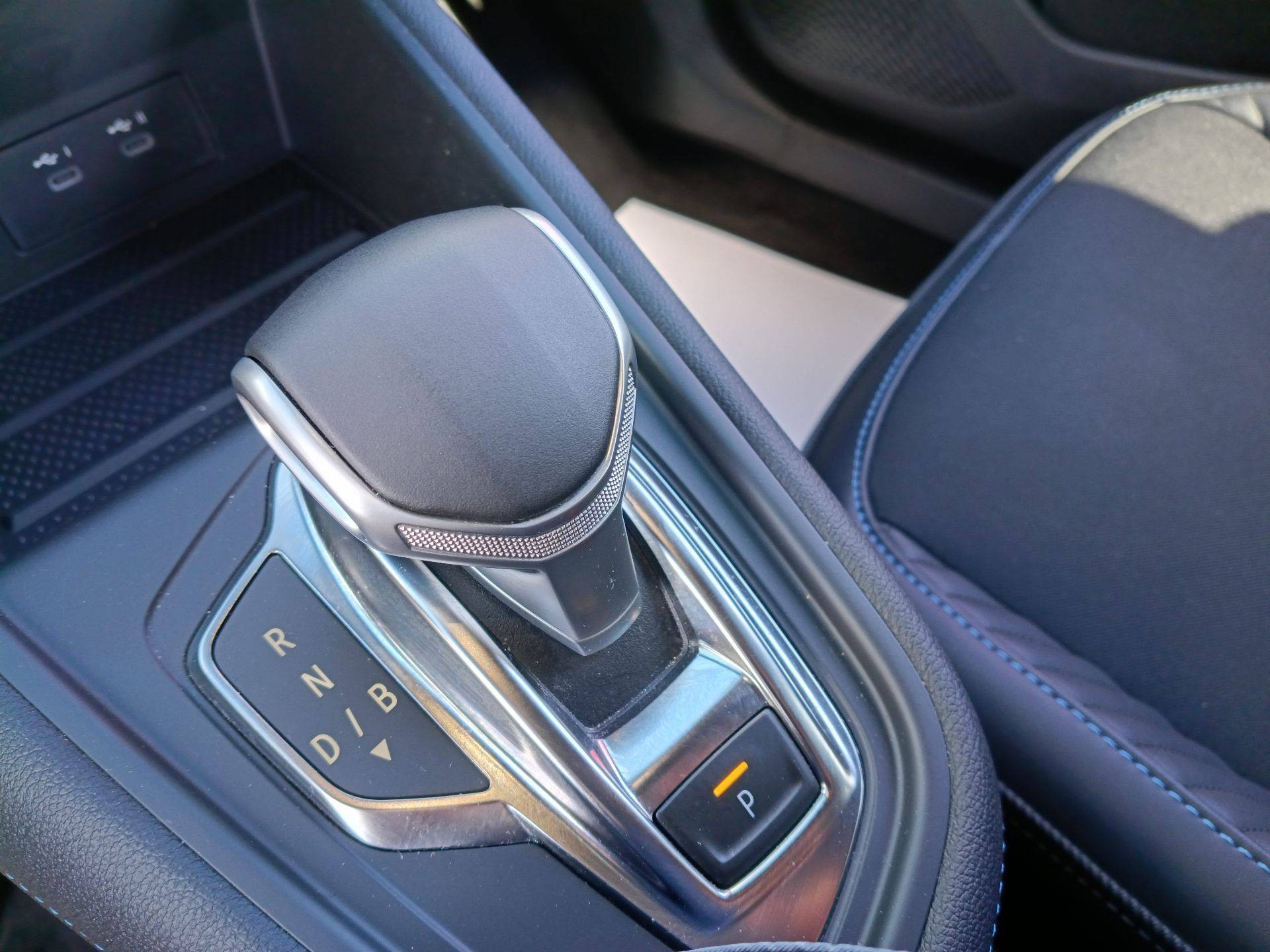 Vente en ligne Renault Captur  E-Tech full hybrid 145 ch au prix de 27 990 €