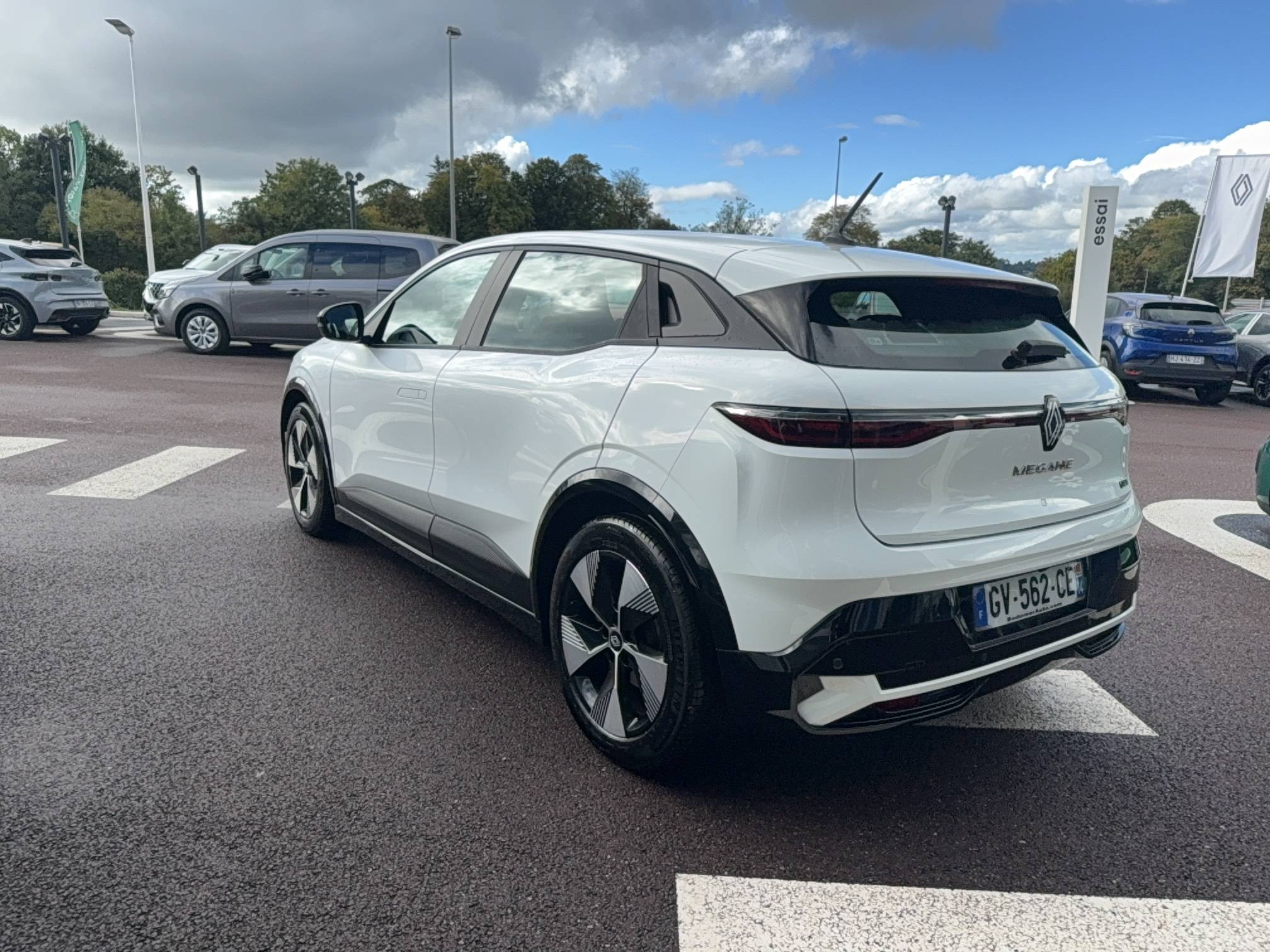 Vente en ligne Renault Megane E-Tech  EV60 220 ch super charge au prix de 24 790 €