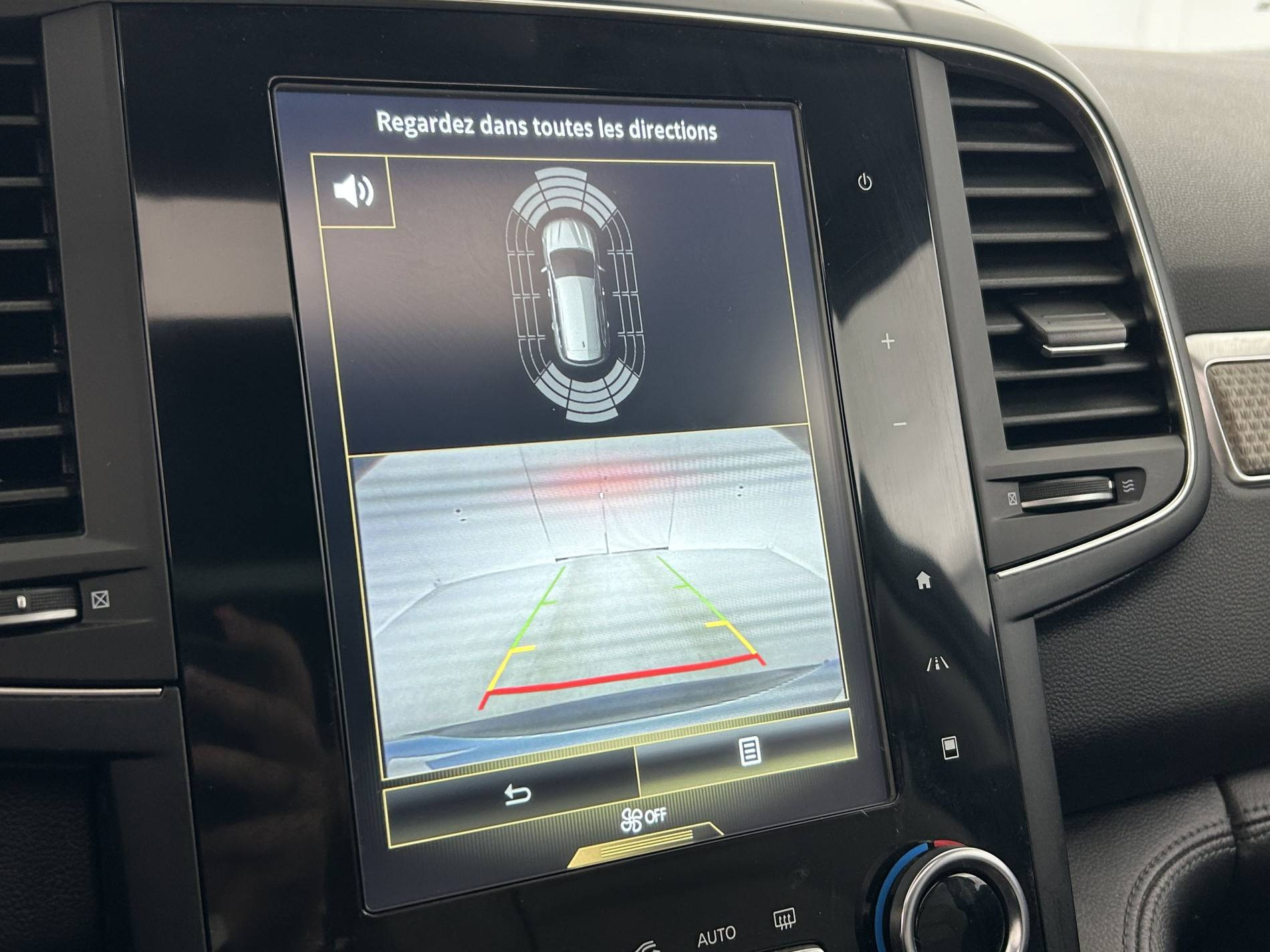 Vente en ligne Renault Koleos  dCi 175 4x2 X-tronic Energy au prix de 21 970 €