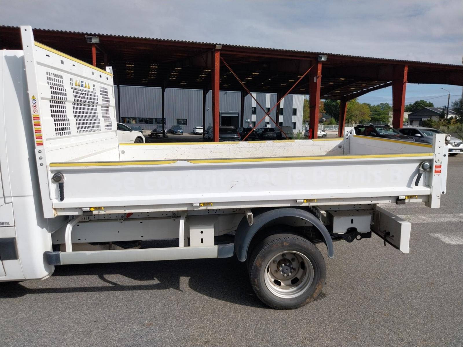 Vente en ligne Renault Master 3 Châssis Cabine MASTER CC PROP RJ3500 L2 PAFC BLUE DCI 130 EURO VI au prix de 29 990 €