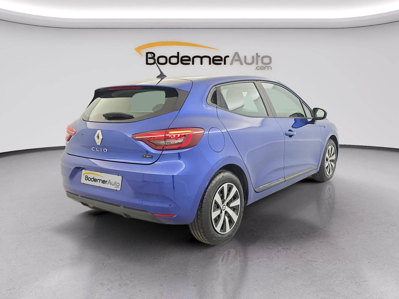 Vente en ligne Renault Clio 5 Clio E-Tech full hybrid 145 au prix de 18 790 €