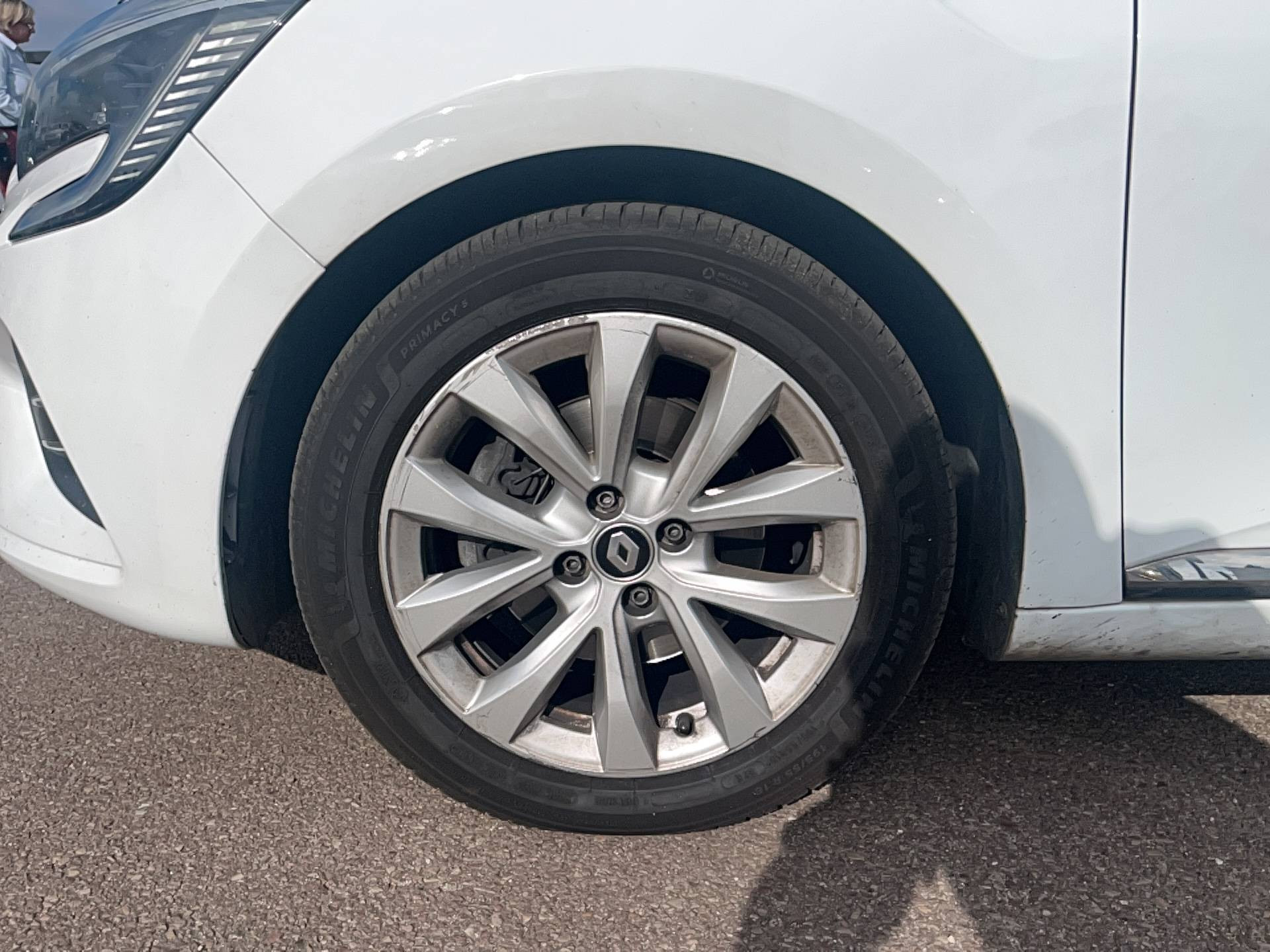 Vente en ligne Renault Clio 5 Clio Blue dCi 100 au prix de 13 490 €