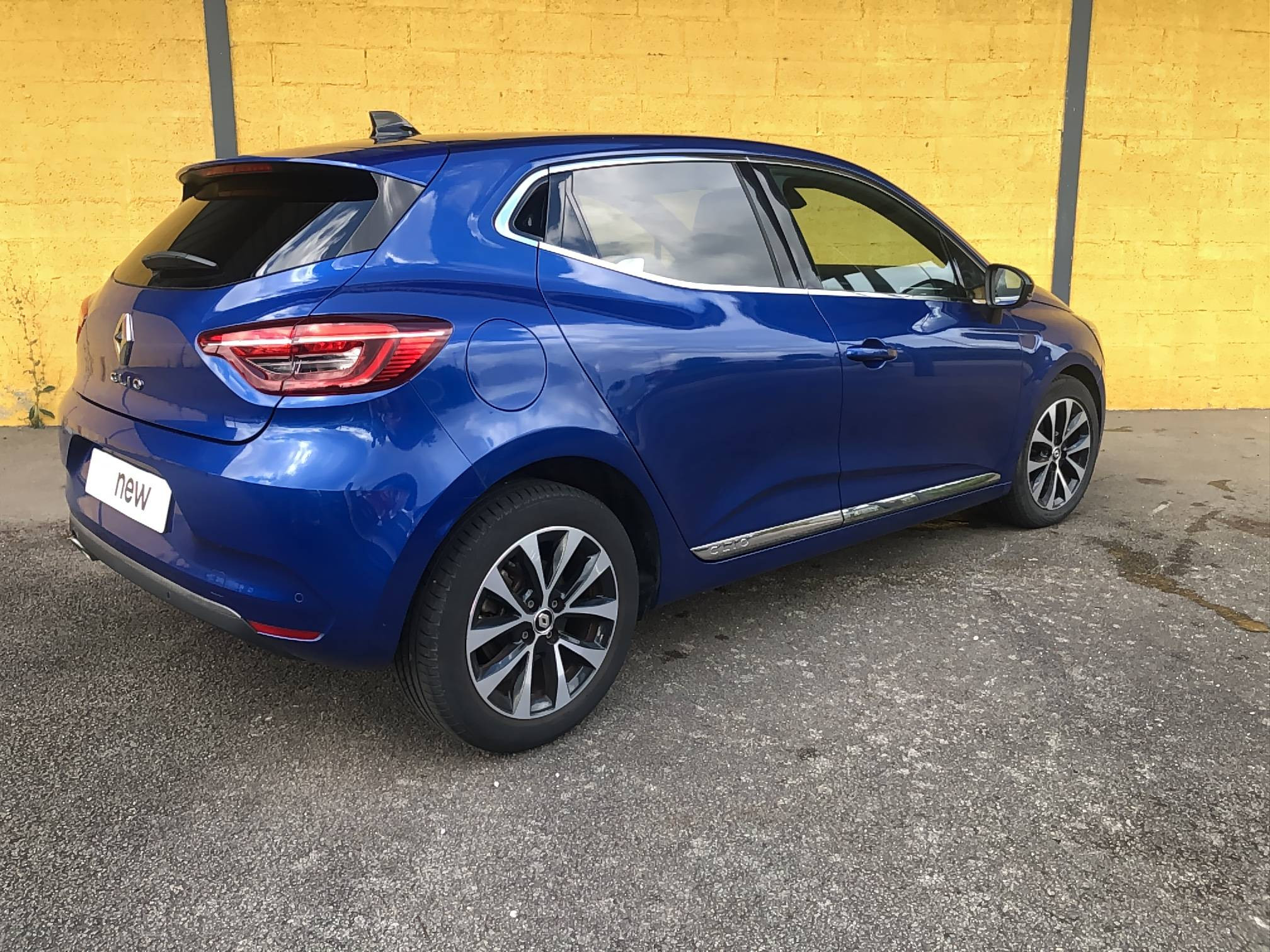 Vente en ligne Renault Clio 5 Clio TCe 90 au prix de 16 490 €