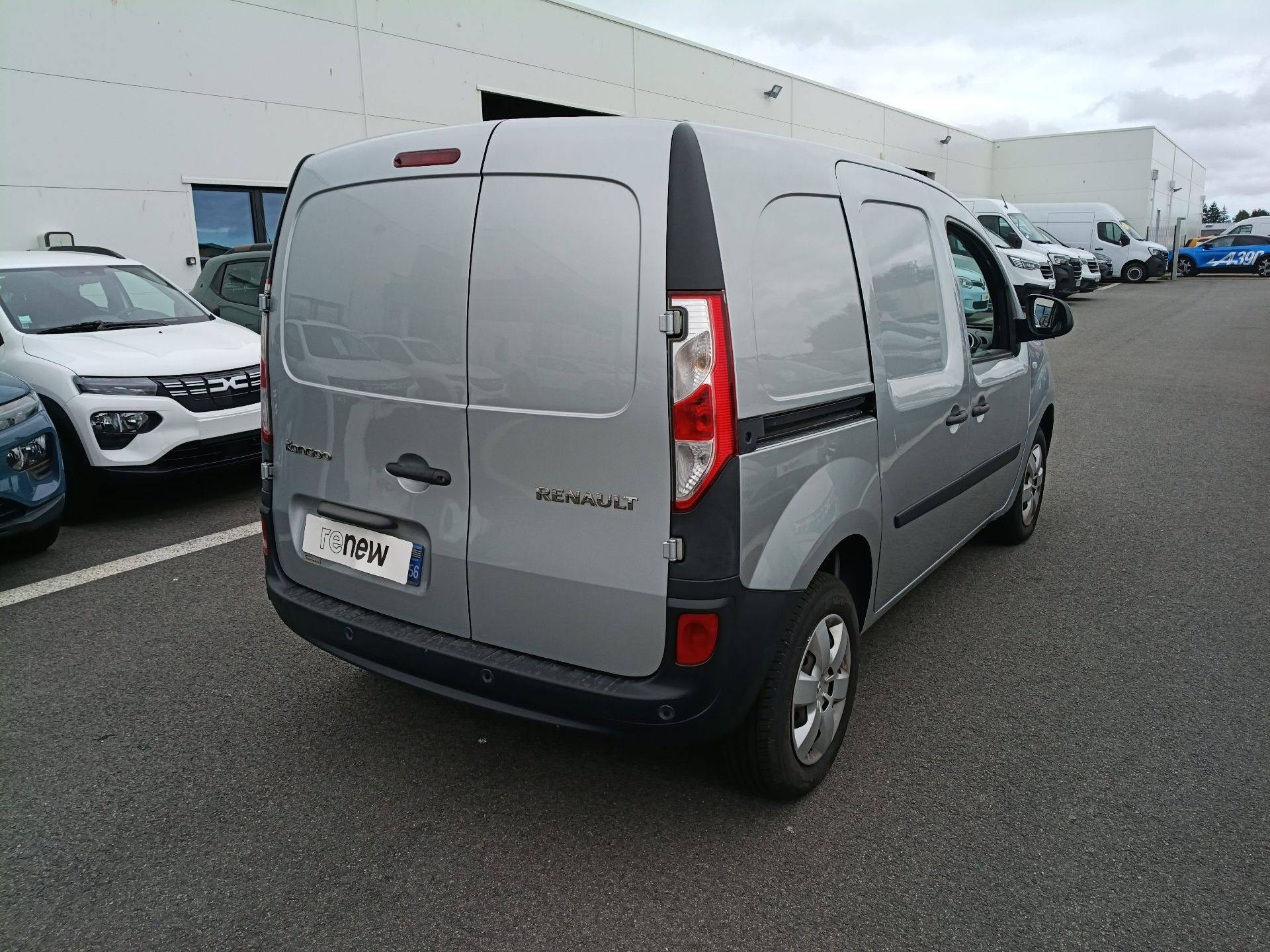 Vente en ligne Renault Kangoo Express  BLUE DCI 80 au prix de 9 590 €