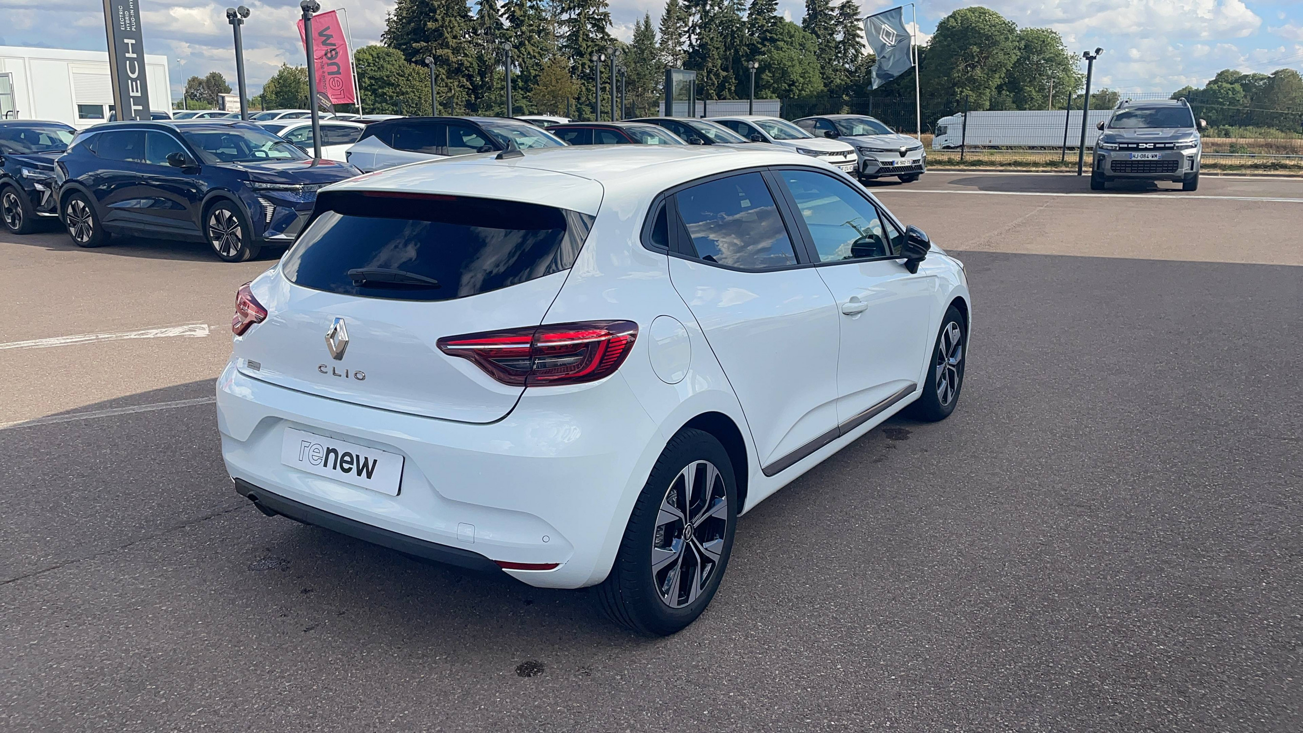Vente en ligne Renault Clio 5 Clio TCe 100 GPL au prix de 14 990 €