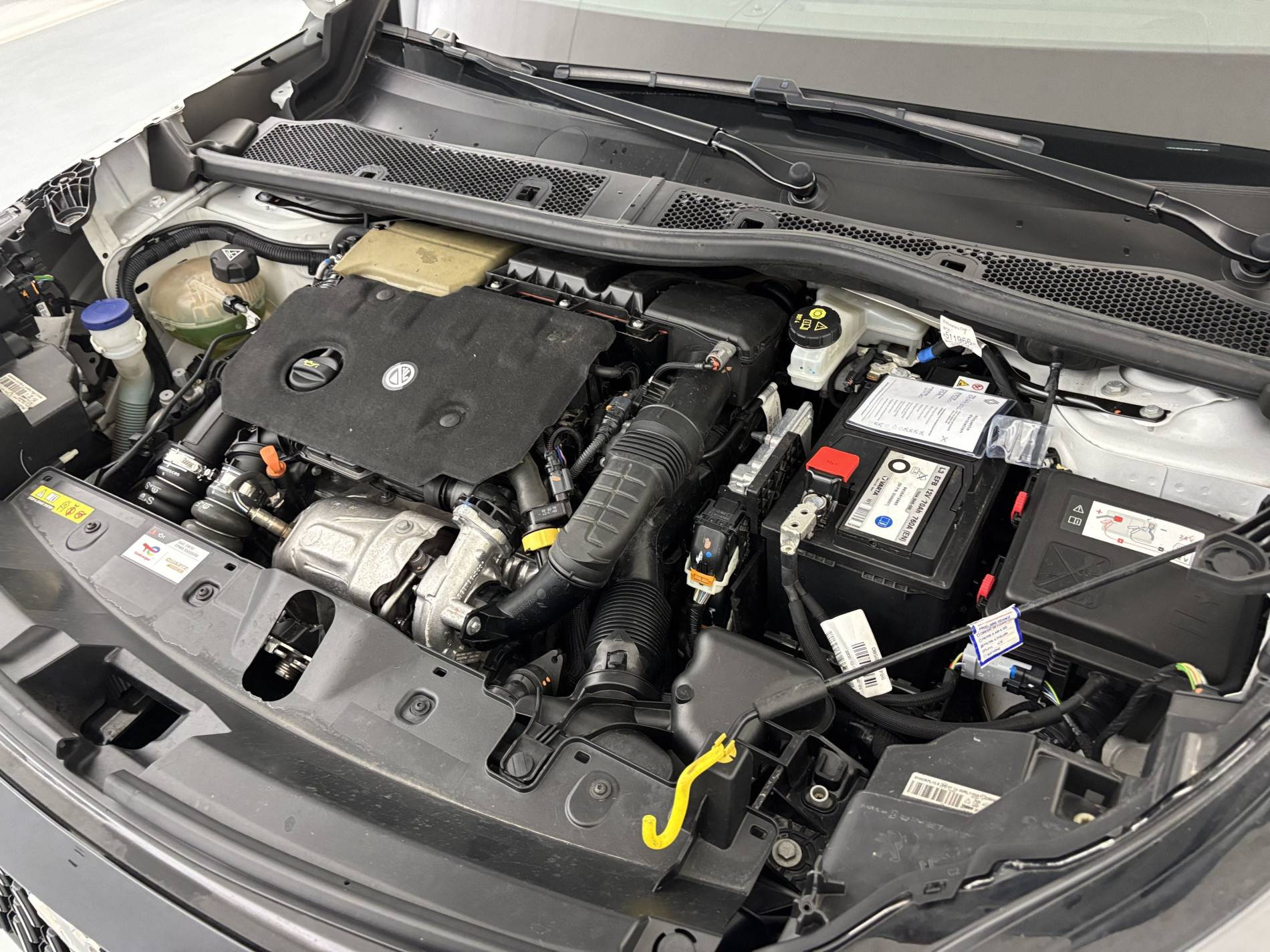 Vente en ligne Peugeot 2008  BlueHDi 130 S&S EAT8 au prix de 17 490 €