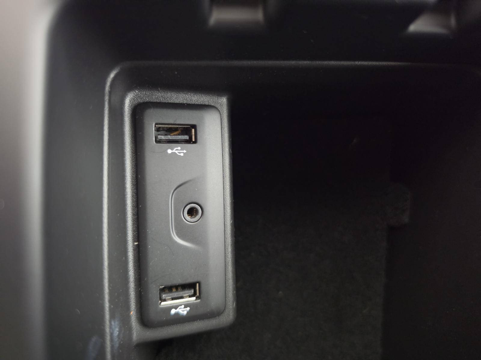 Vente en ligne Renault Scenic 4 Scenic TCe 140 au prix de 18 790 €