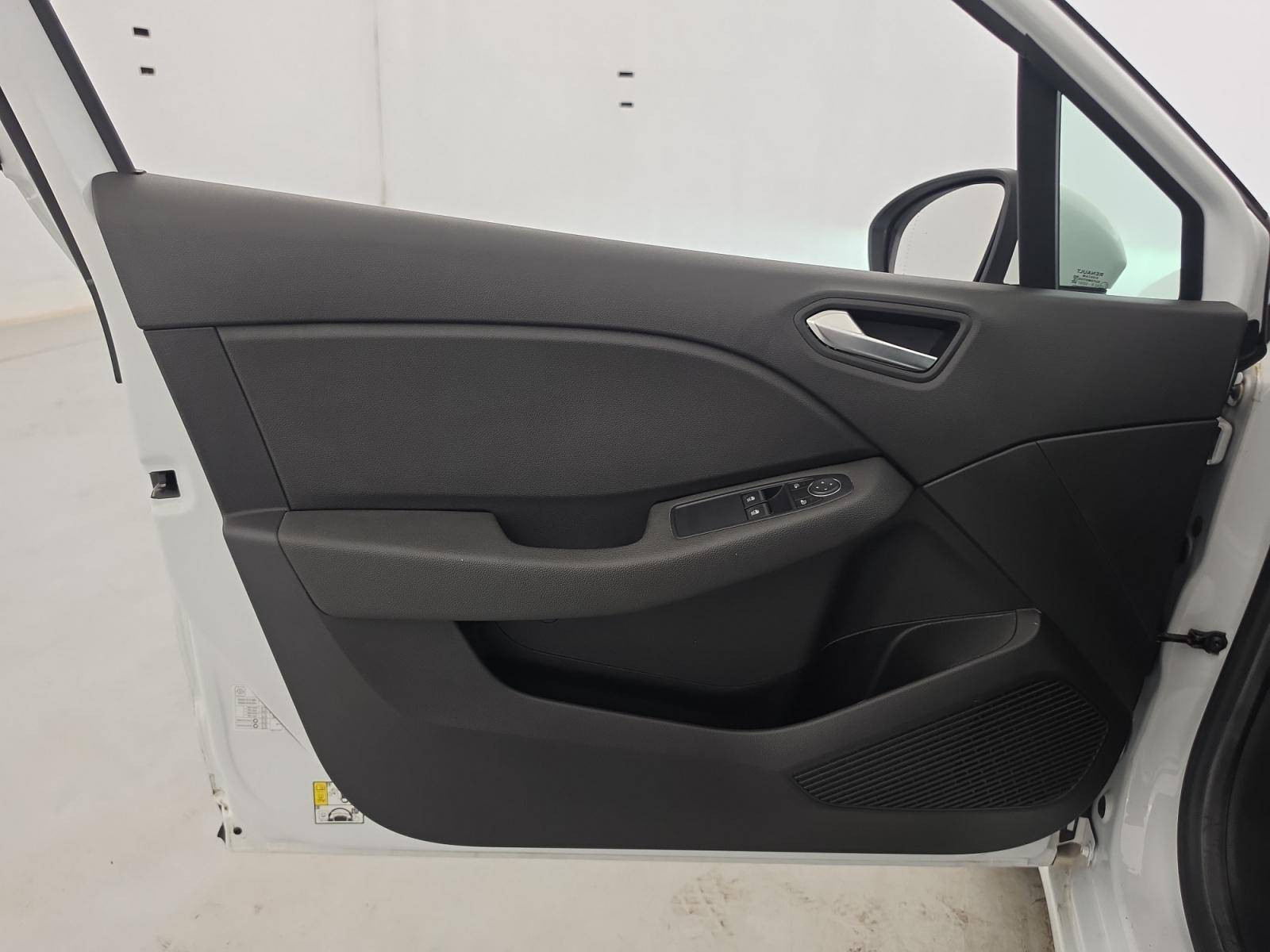 Vente en ligne Renault Clio 5 Clio SCe 65 - 21N au prix de 12 900 €