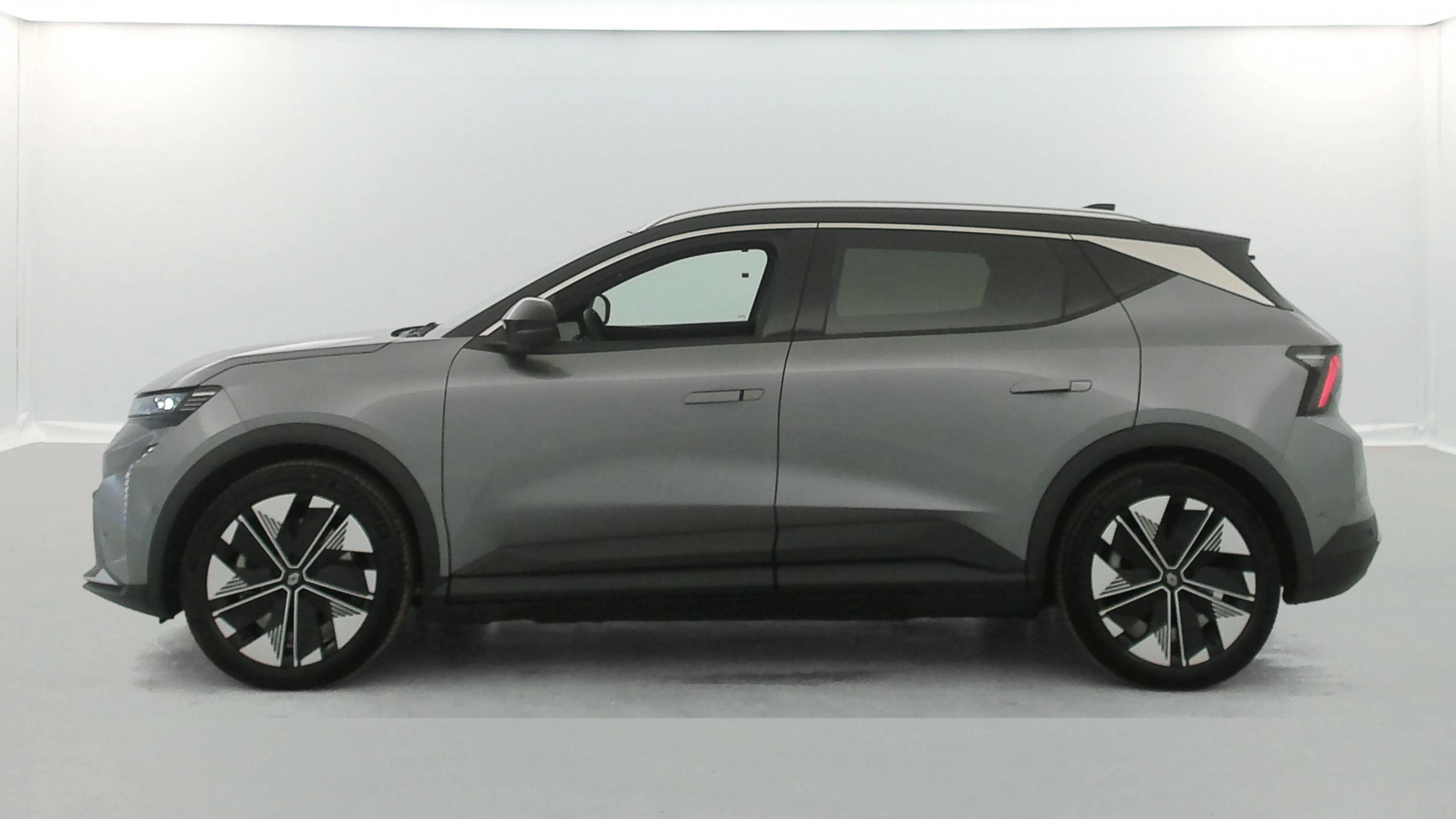 Vente en ligne Renault Scenic E-Tech  220 ch grande autonomie au prix de 37 990 €