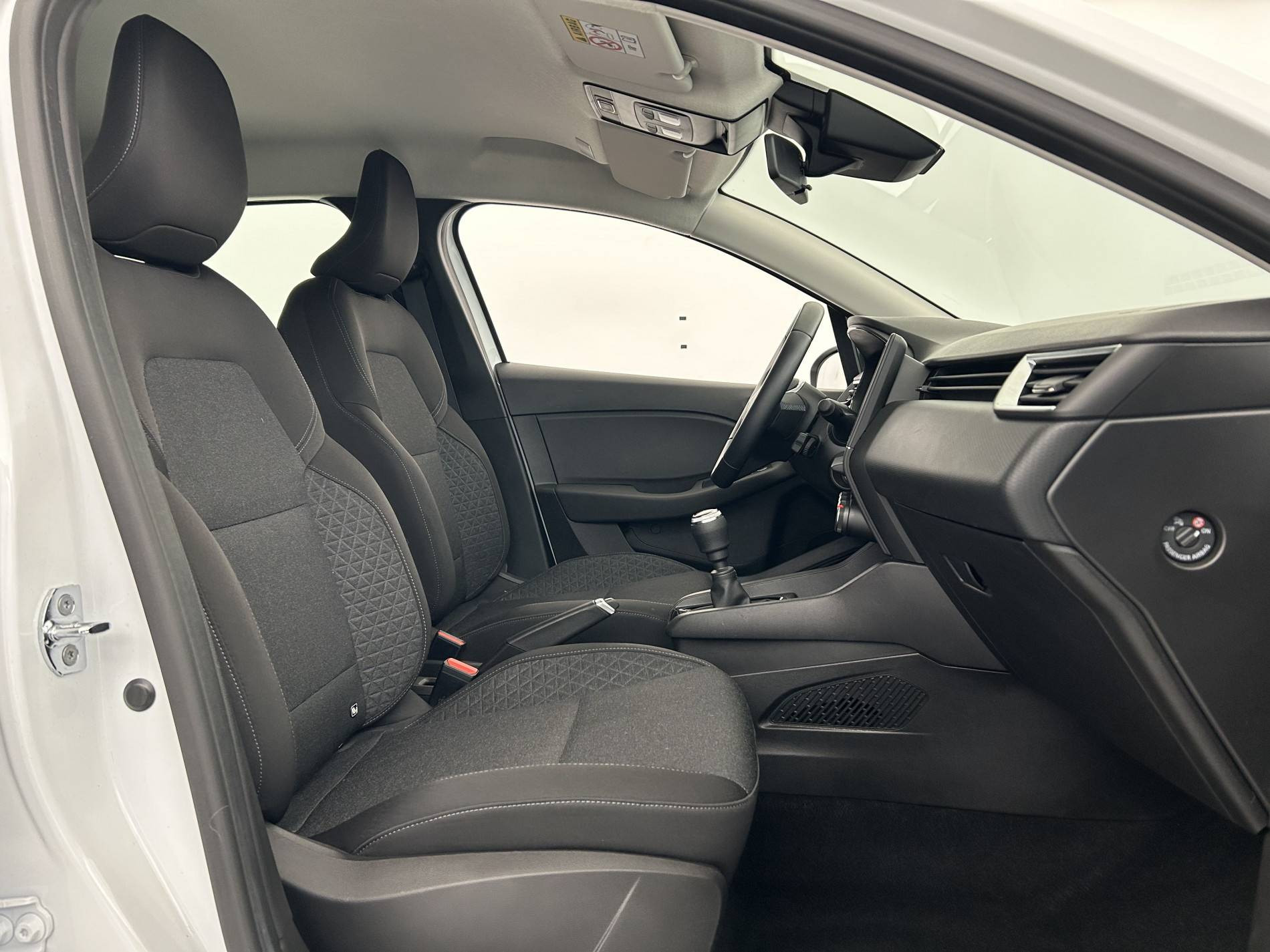 Vente en ligne Renault Clio 5 Clio TCe 90 au prix de 13 480 €