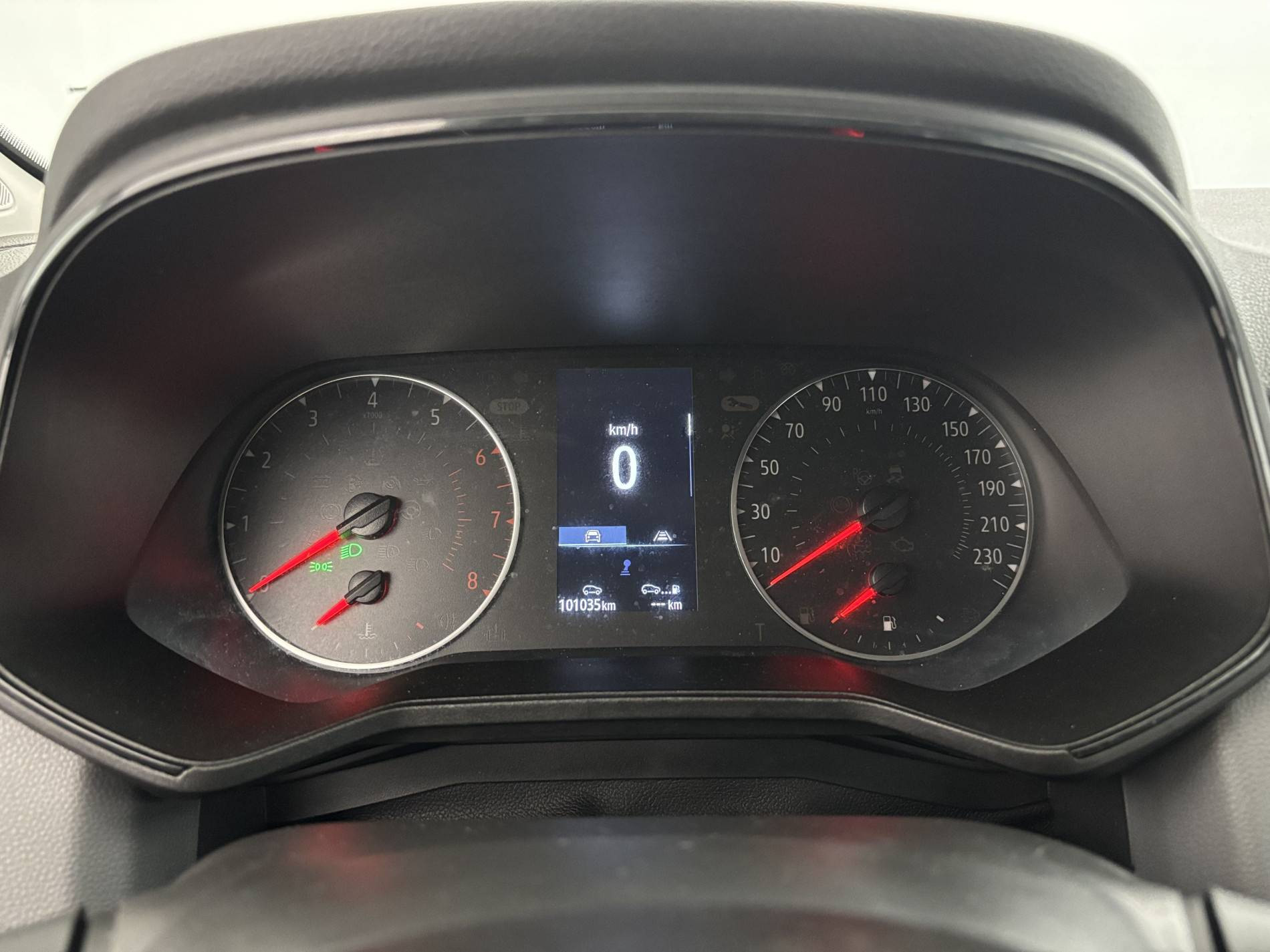 Vente en ligne Renault Clio 5 Clio SCe 65 au prix de 10 990 €