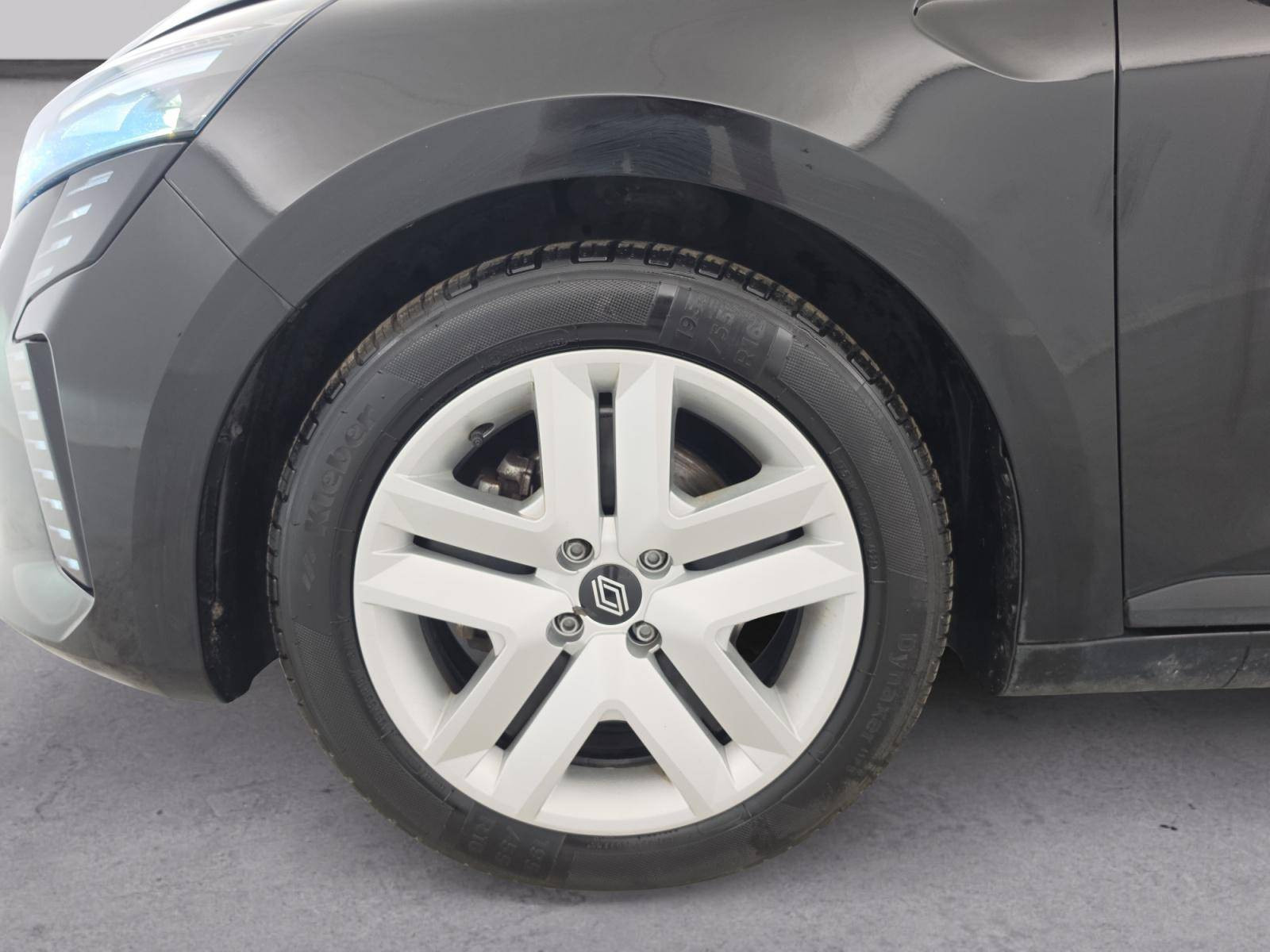 Vente en ligne Renault Clio 5 Clio E-Tech full hybrid 145 au prix de 16 490 €