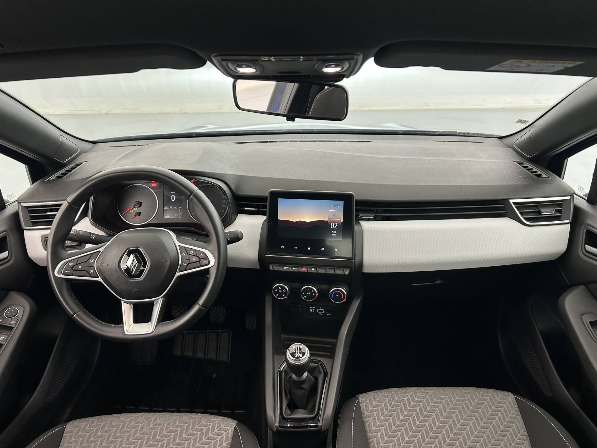 Vente en ligne Renault Clio 5 Clio TCe 90 - 21N au prix de 13 790 €