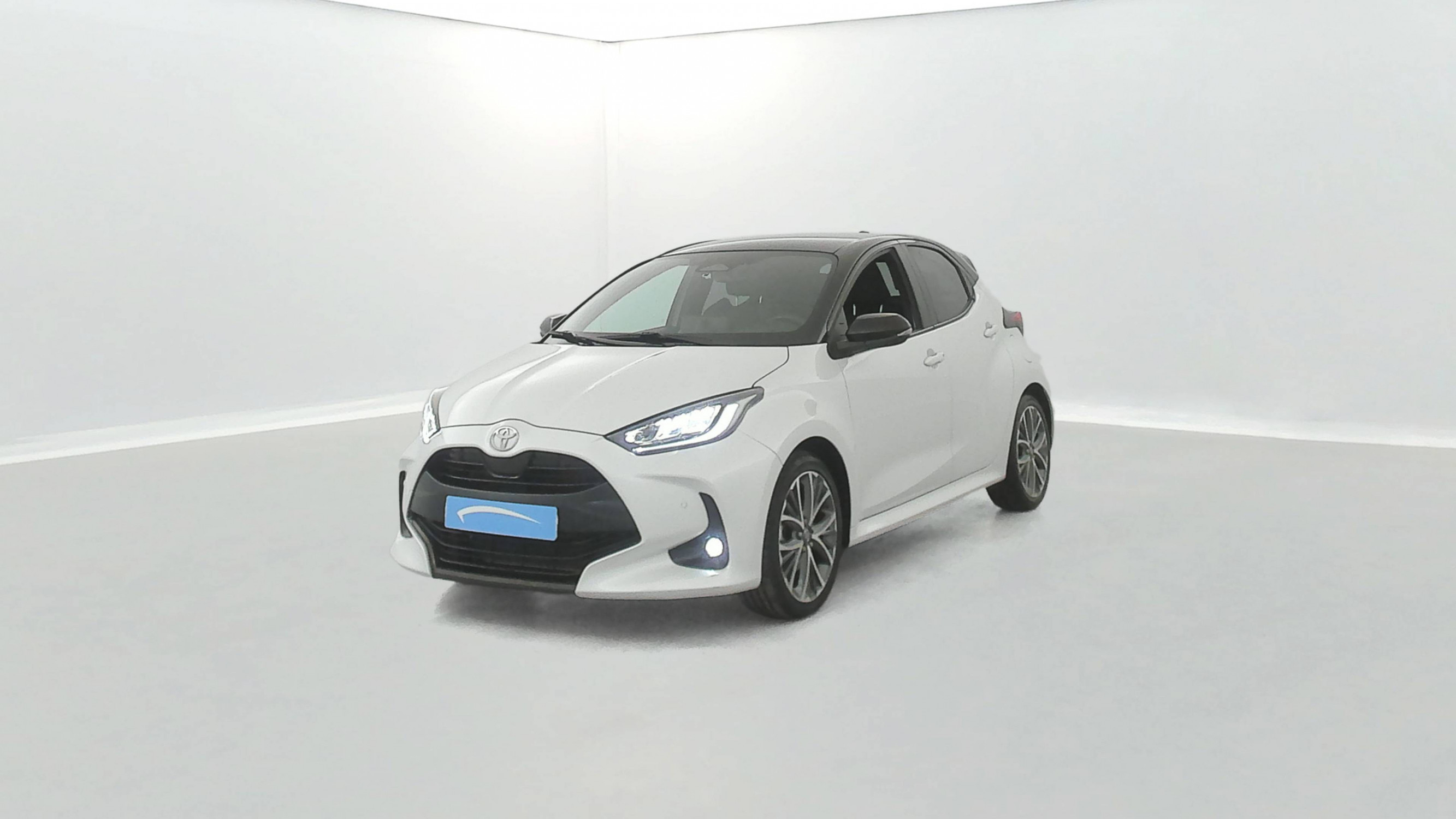 Toyota Yaris  116h occasion de 2024 en vente à Quimper