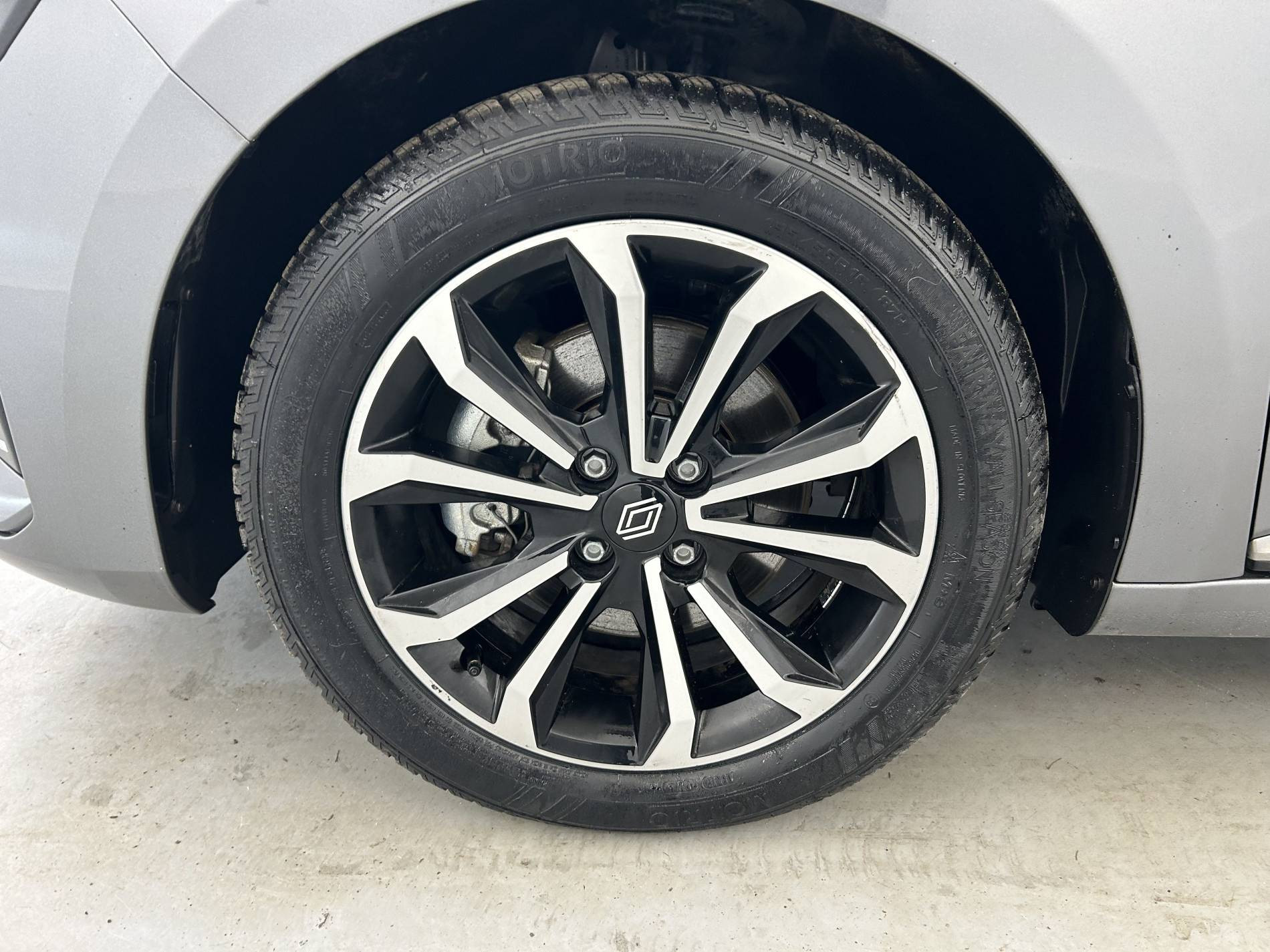 Vente en ligne Renault Clio 5 Clio E-Tech full hybrid 145 au prix de 18 390 €