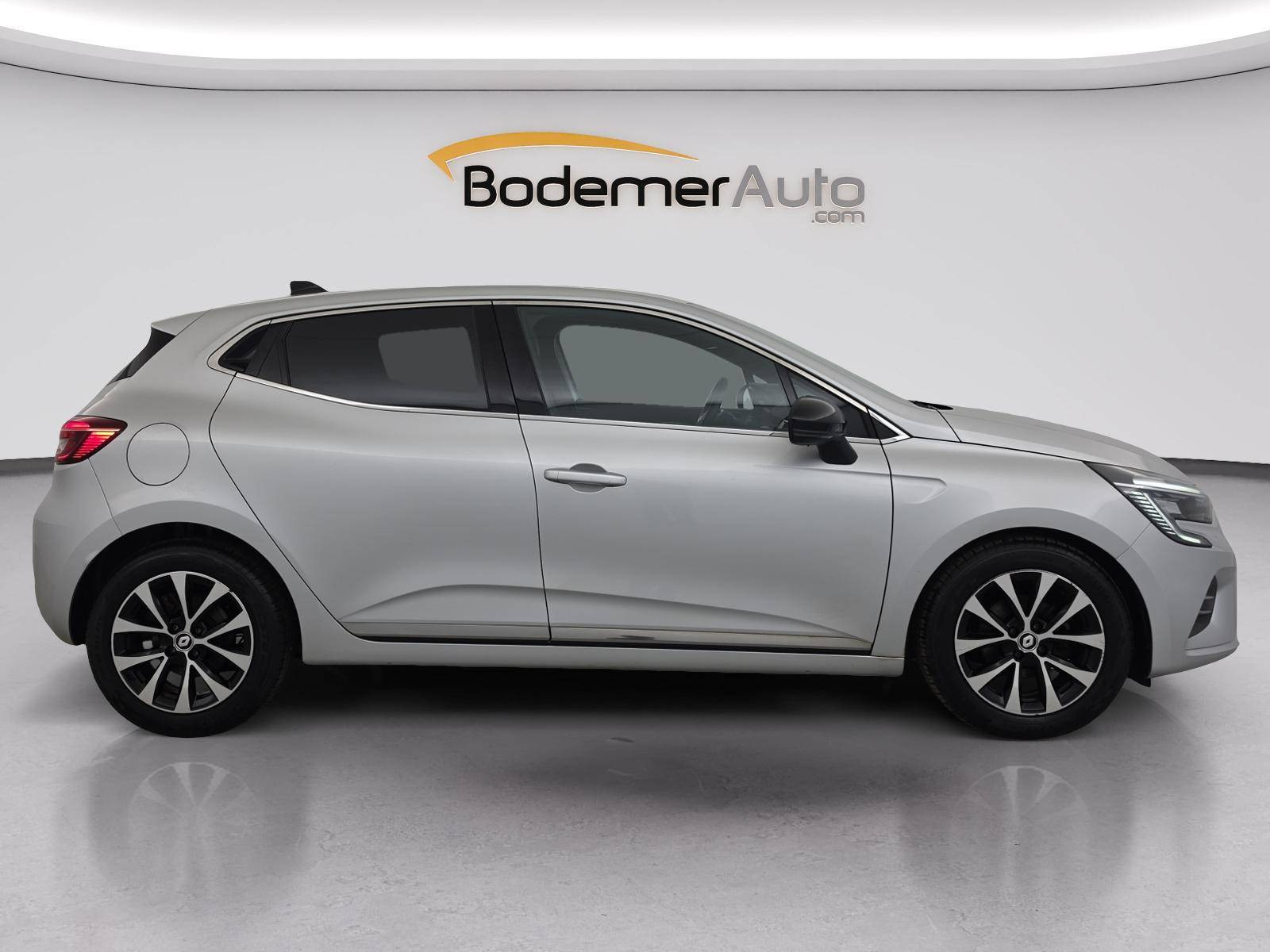 Vente en ligne Renault Clio 5 Clio TCe 90 au prix de 14 490 €