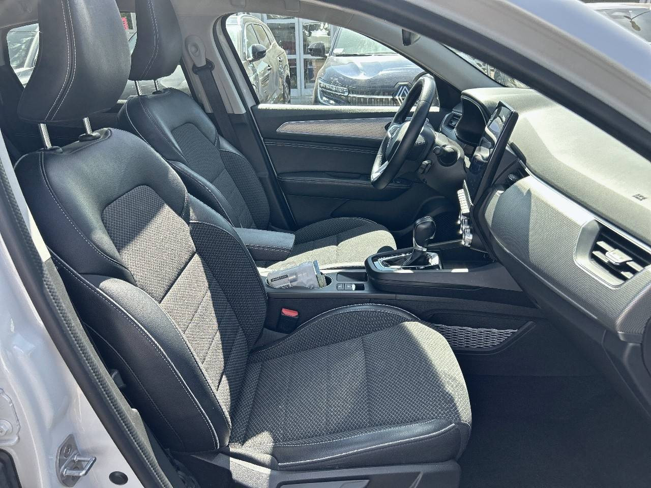 Vente en ligne Renault Arkana  E-Tech hybride 145 - 22 au prix de 18 990 €
