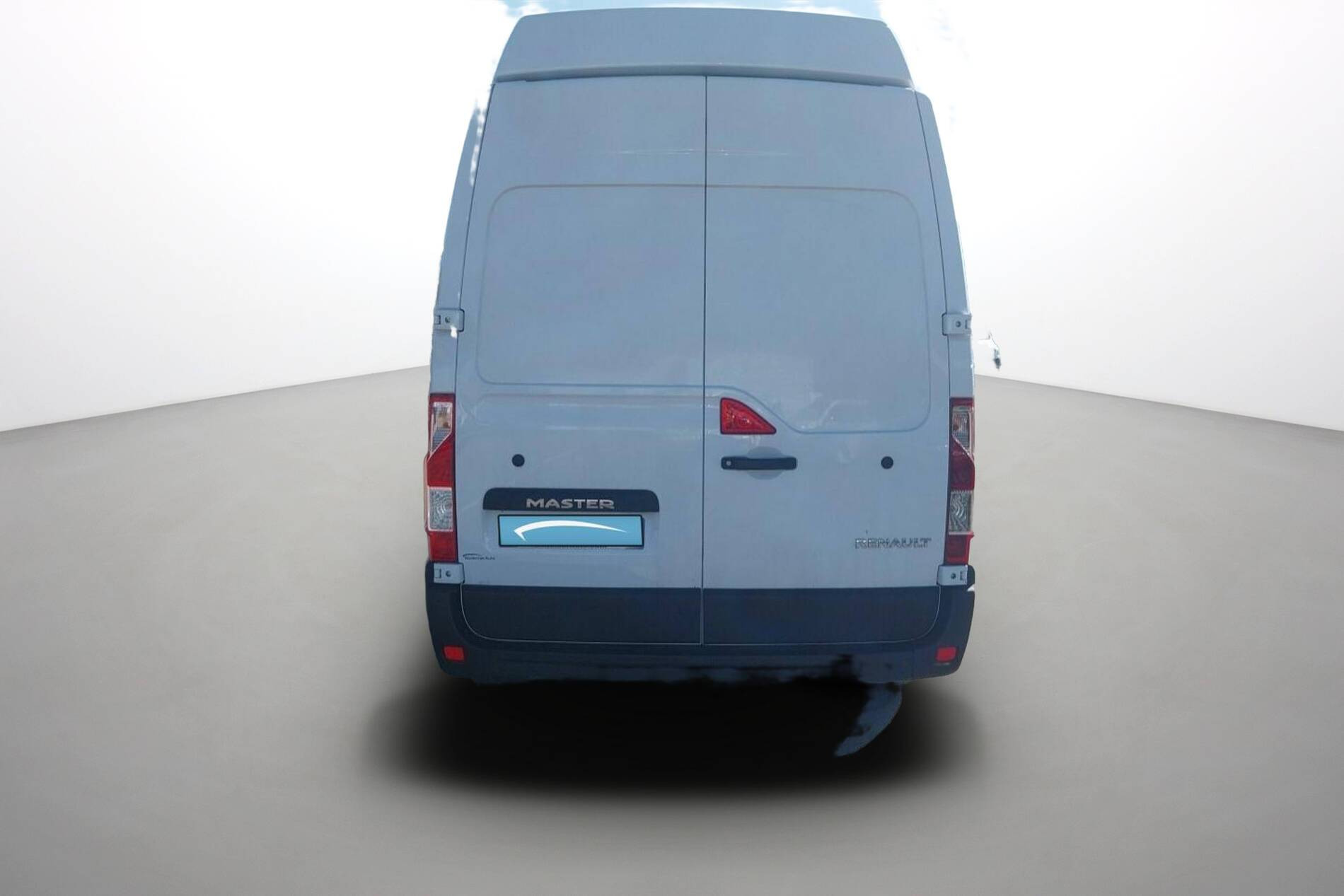 Vente en ligne Renault Master Fourgon MASTER FGN TRAC F3500 L3H3 BLUE DCI 135 au prix de 30 000 €