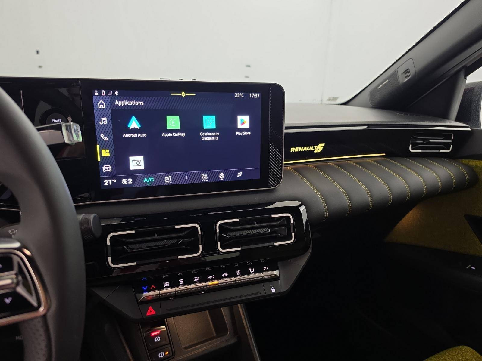 Vente en ligne Renault R5 E-Tech  150 ch autonomie confort au prix de 29 990 €