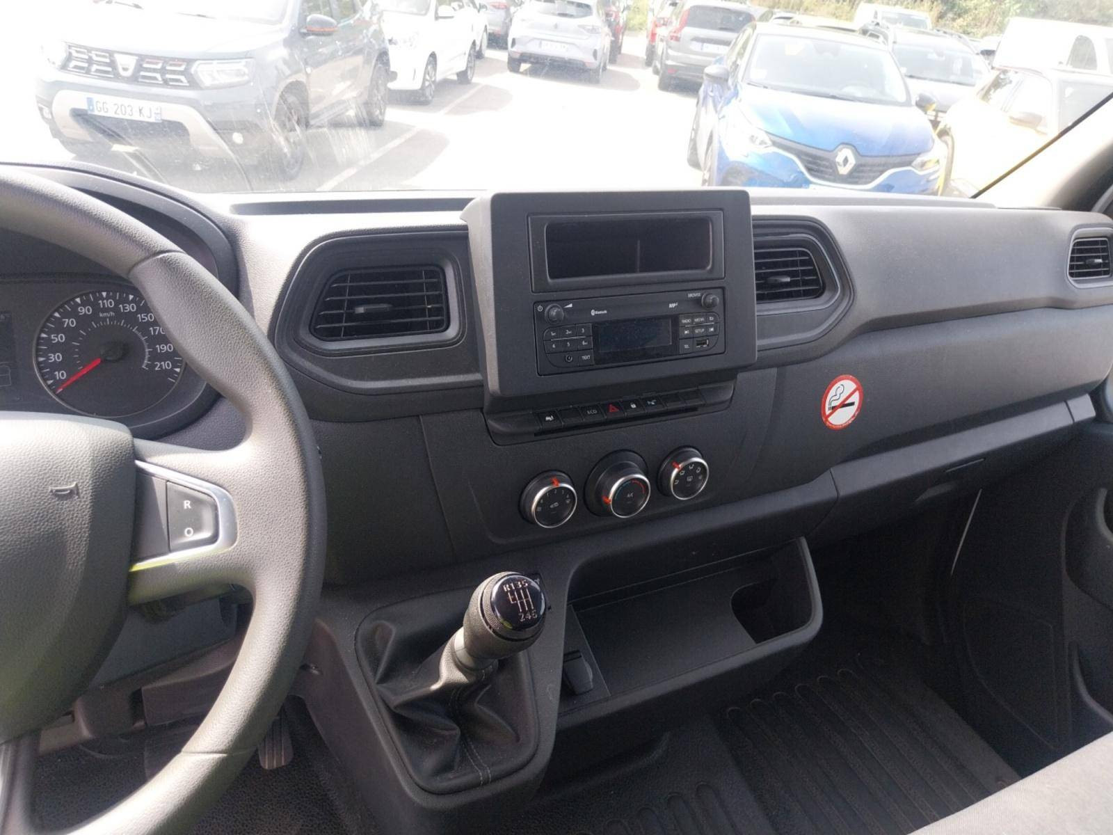 Vente en ligne Renault Master Fourgon MASTER FGN TRAC F3500 L3H3 BLUE DCI 135 au prix de 26 990 €