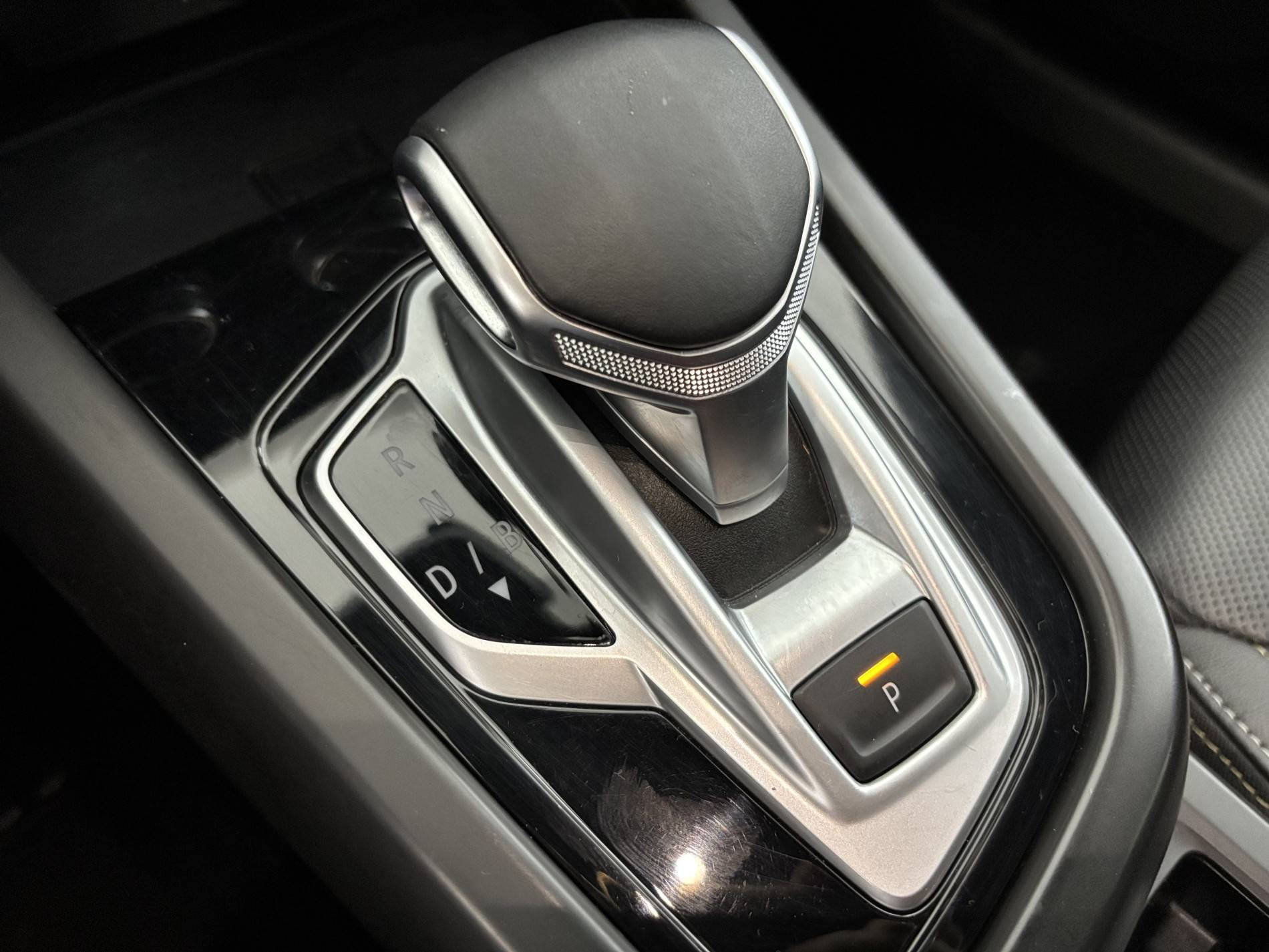 Vente en ligne Renault Arkana  E-Tech hybride 145 - 22 au prix de 20 990 €