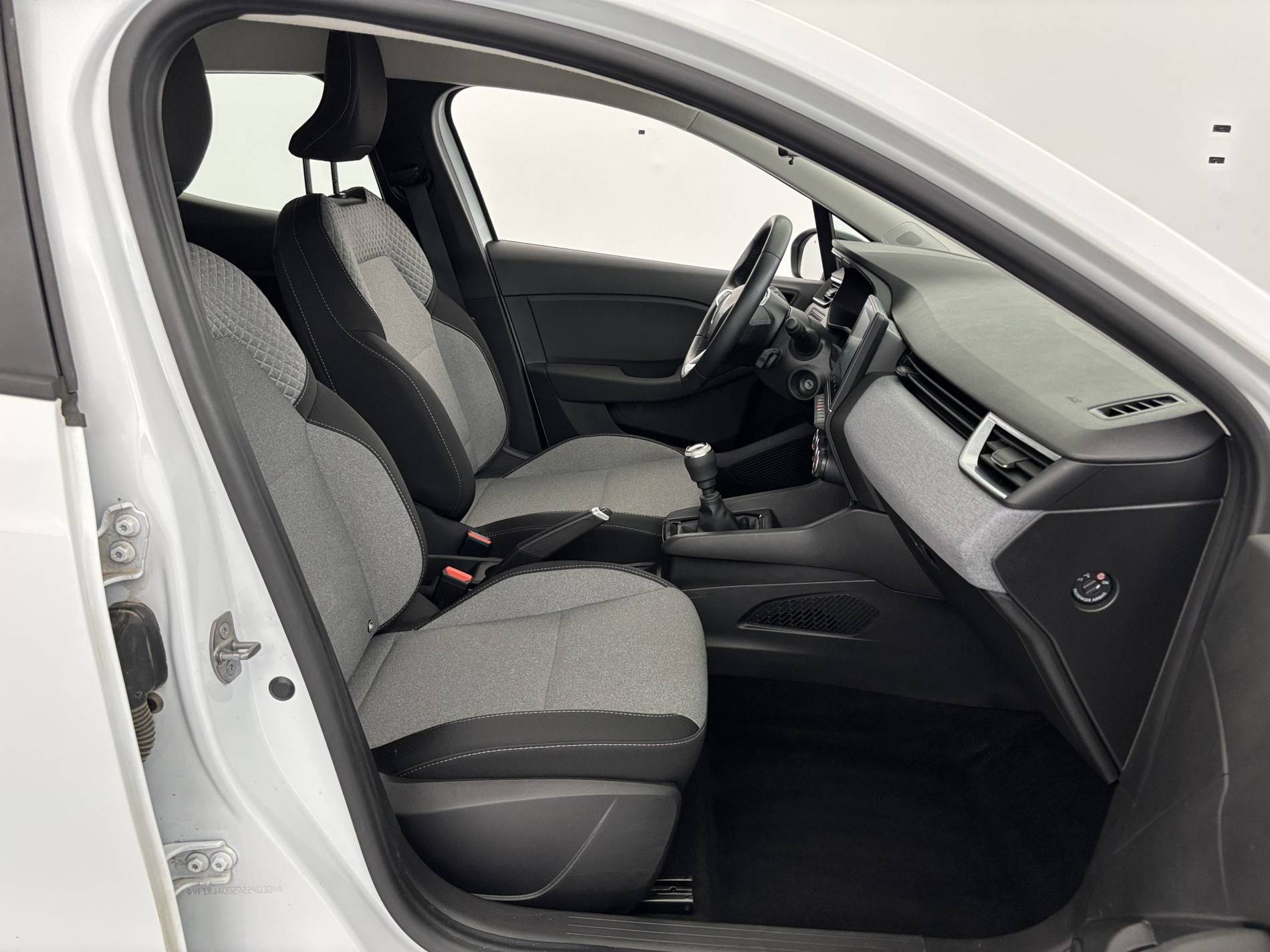 Vente en ligne Renault Clio 5 Clio TCe 90 au prix de 14 190 €