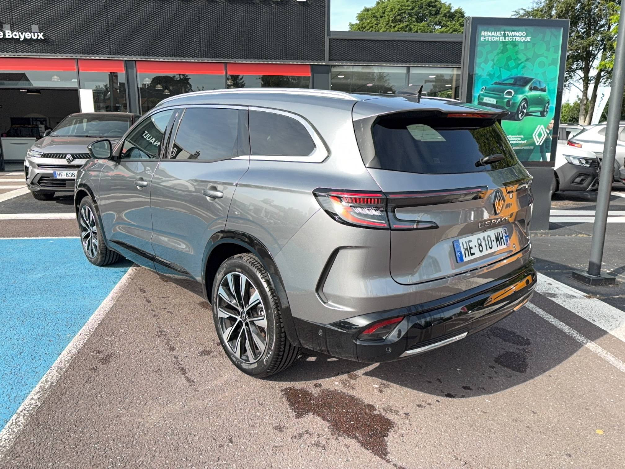 Vente en ligne Renault Espace Espace E-Tech full hybrid 200 GSR2 au prix de 35 490 €