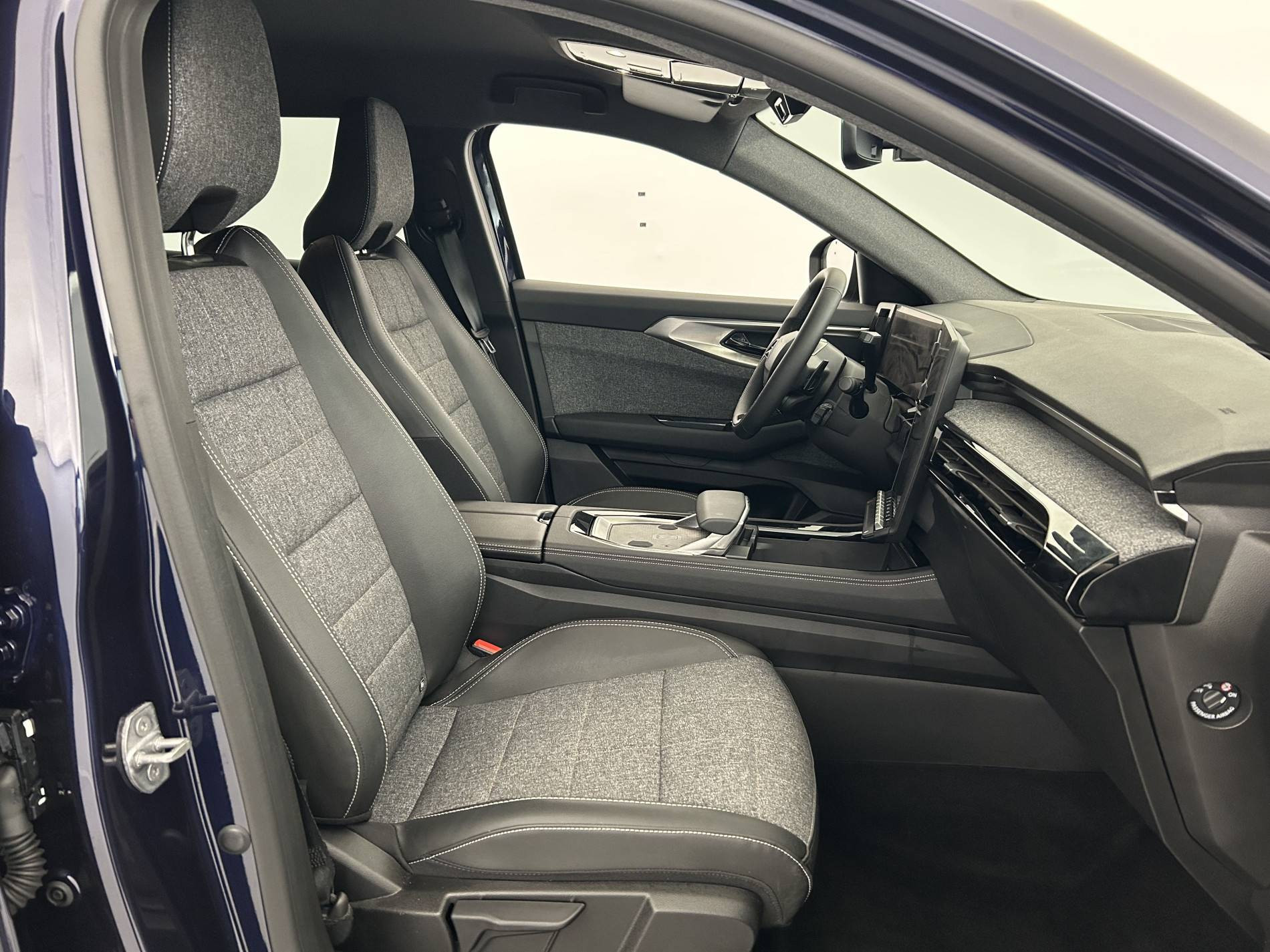 Vente en ligne Renault Espace Espace E-Tech full hybrid 200 GSR2 au prix de 35 791 €