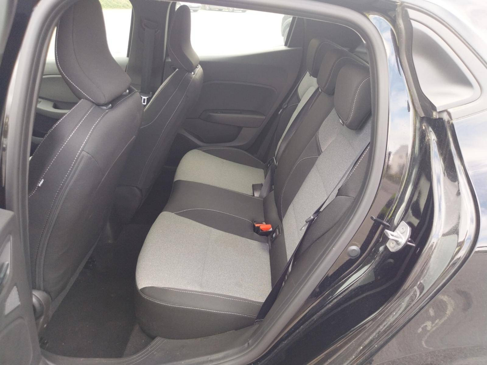 Vente en ligne Renault Clio 5 Clio Blue dCi 100 ch GSR2 au prix de 17 690 €
