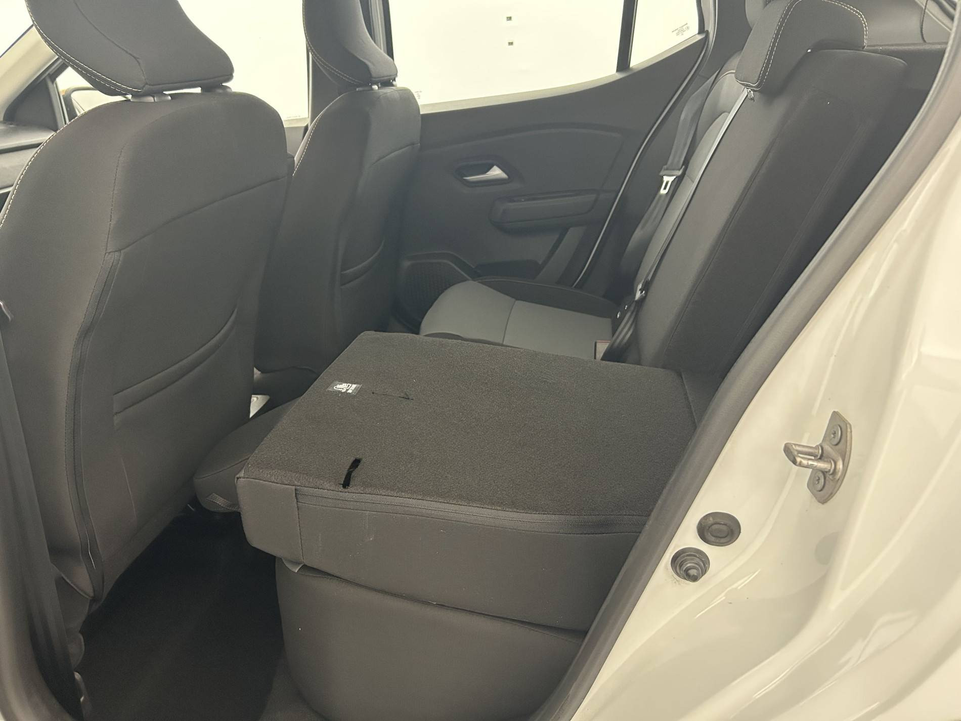 Vente en ligne Dacia Sandero  ECO-G 100 au prix de 15 690 €