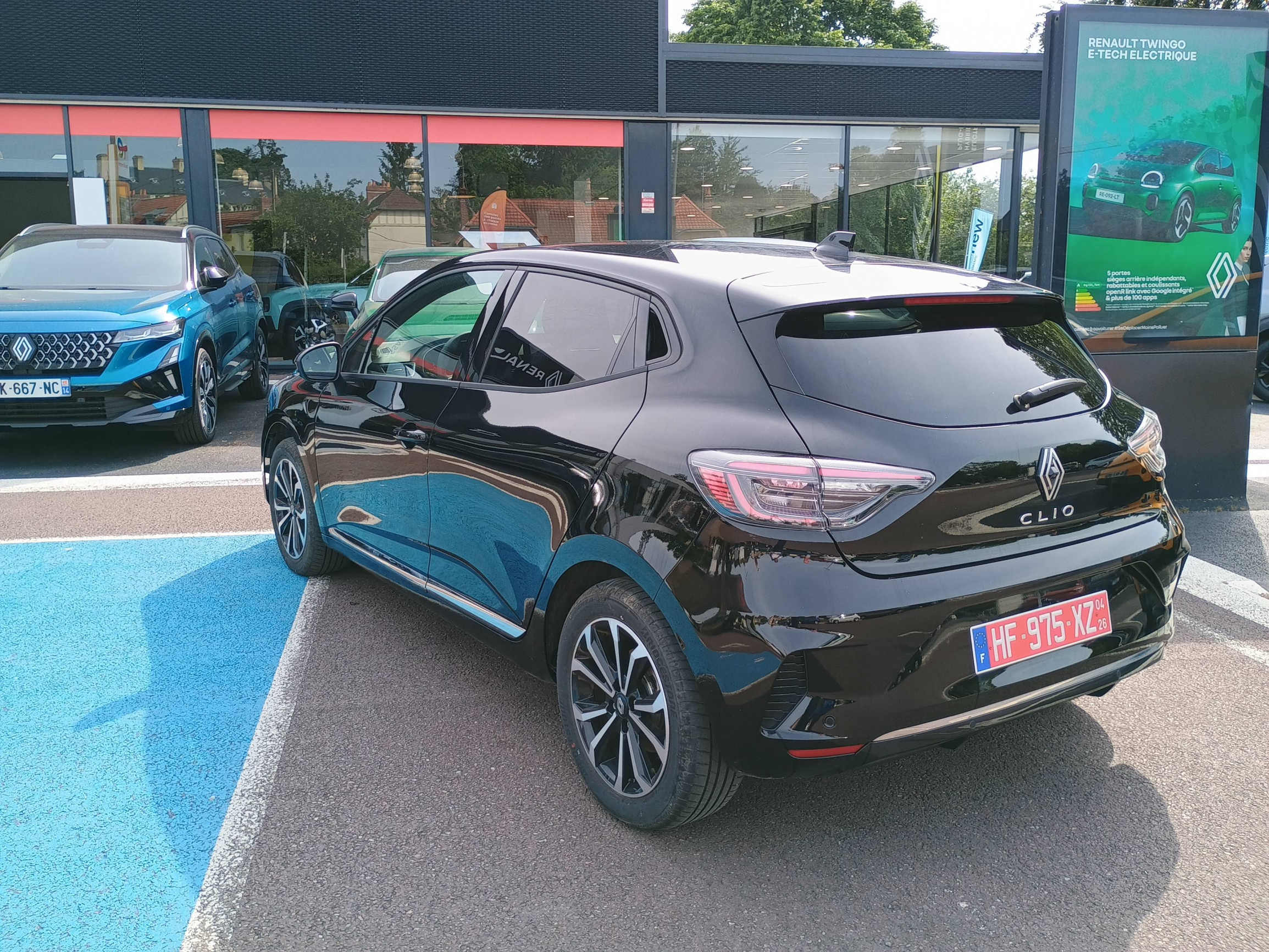 Vente en ligne Renault Clio 5 Clio E-Tech full hybrid 145 ch GSR2 au prix de 23 590 €