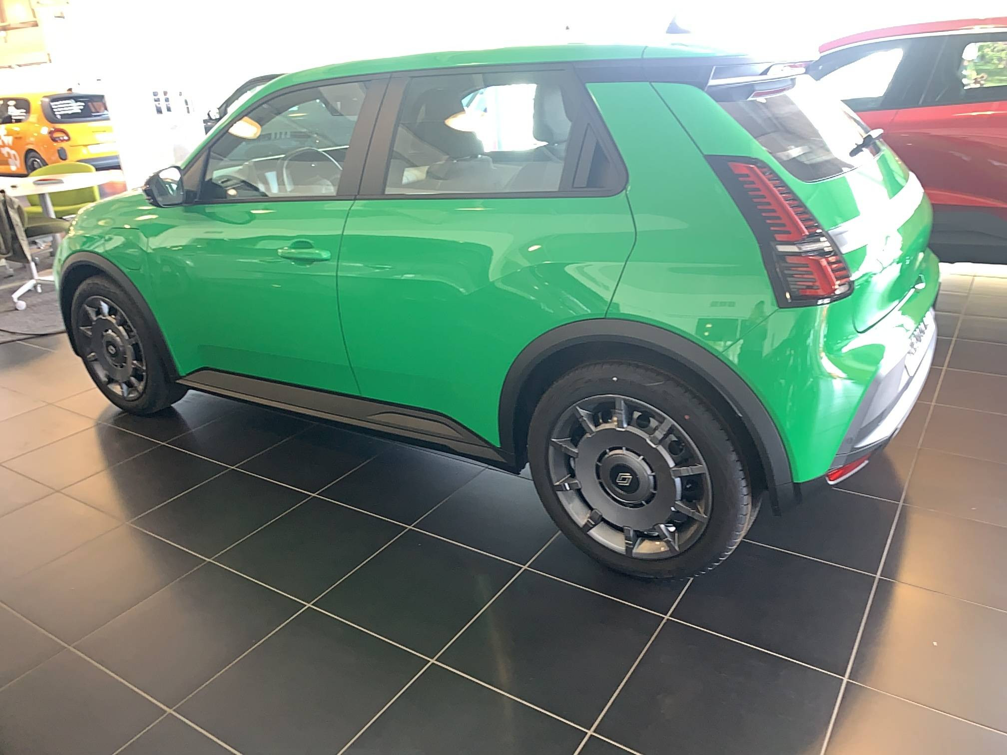 Vente en ligne Renault R5 E-Tech  120 ch autonomie urbaine au prix de 29 740 €