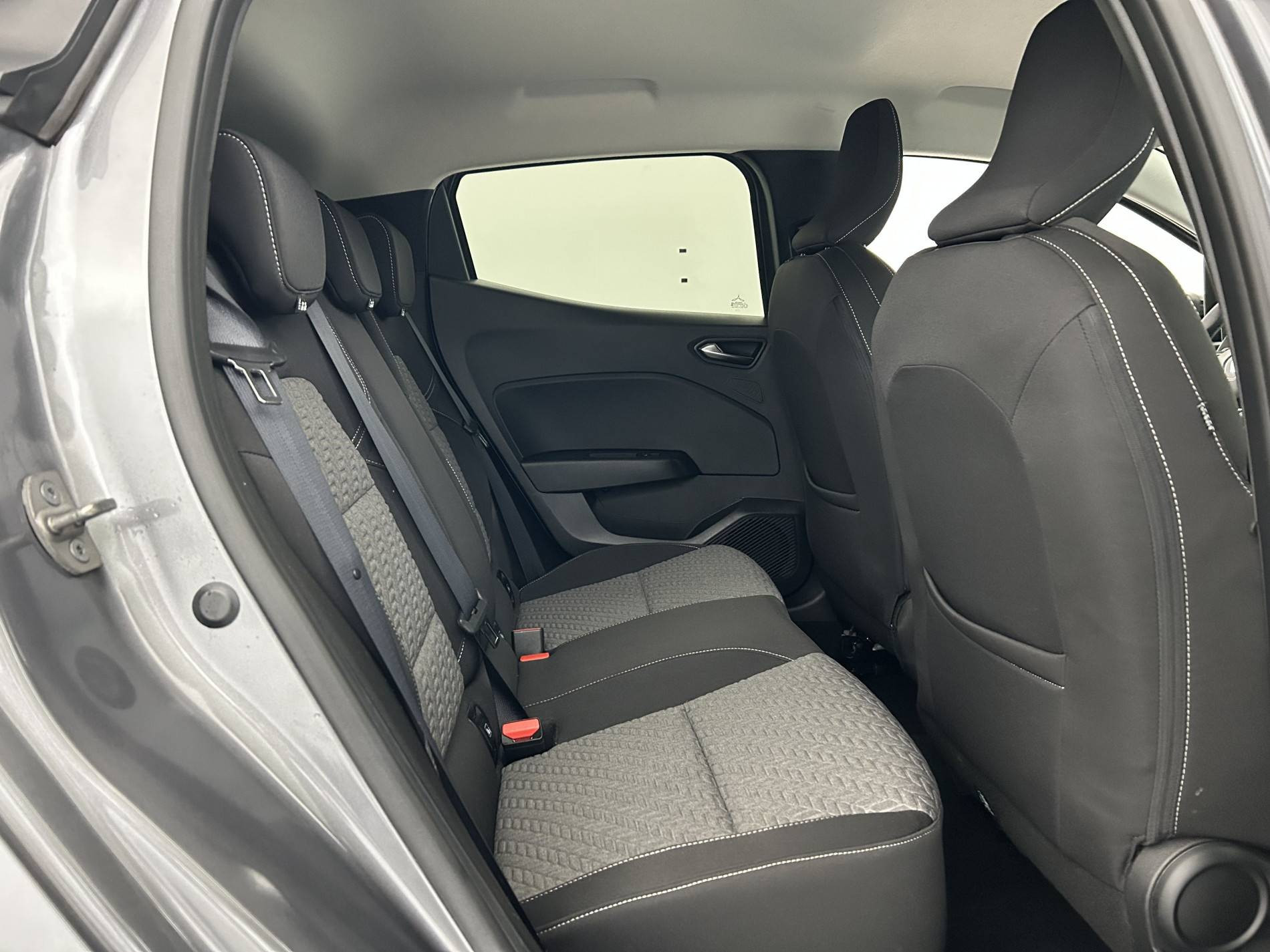 Vente en ligne Renault Clio 5 Clio TCe 90 au prix de 14 990 €