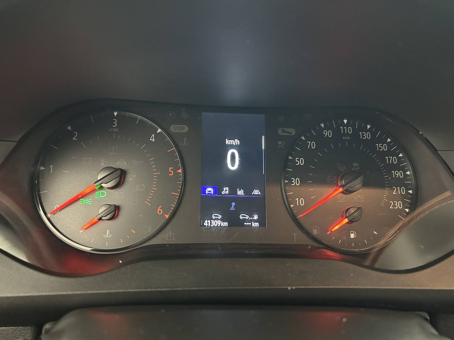 Vente en ligne Renault Kangoo  Blue dCi 95 au prix de 21 590 €