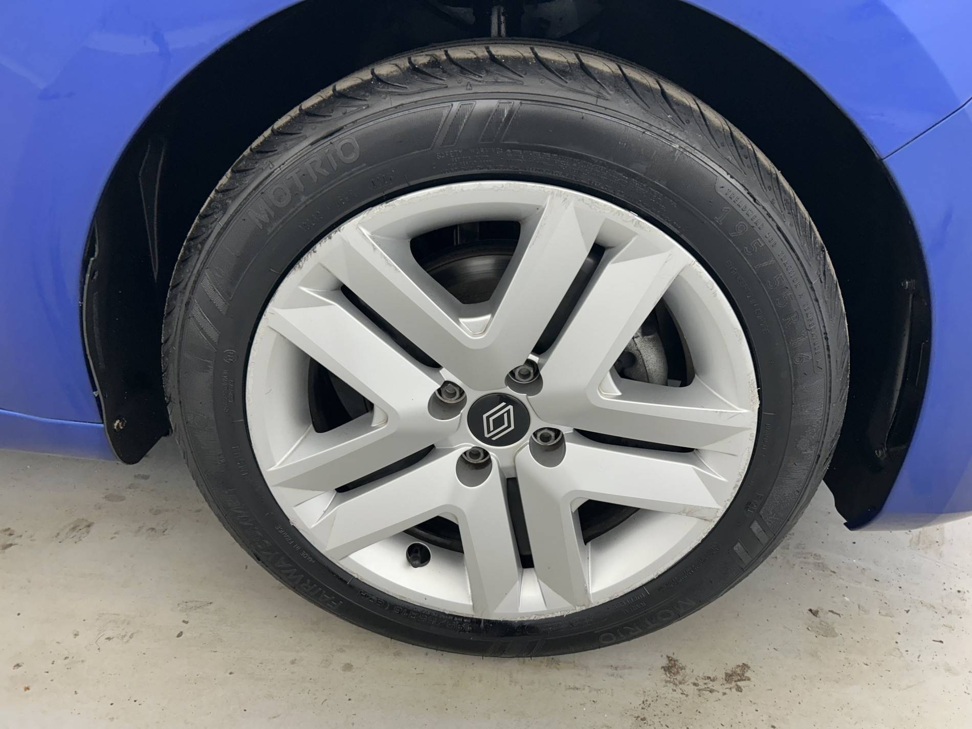 Vente en ligne Renault Clio 5 Clio Blue dCi 100 ch GSR2 au prix de 16 590 €