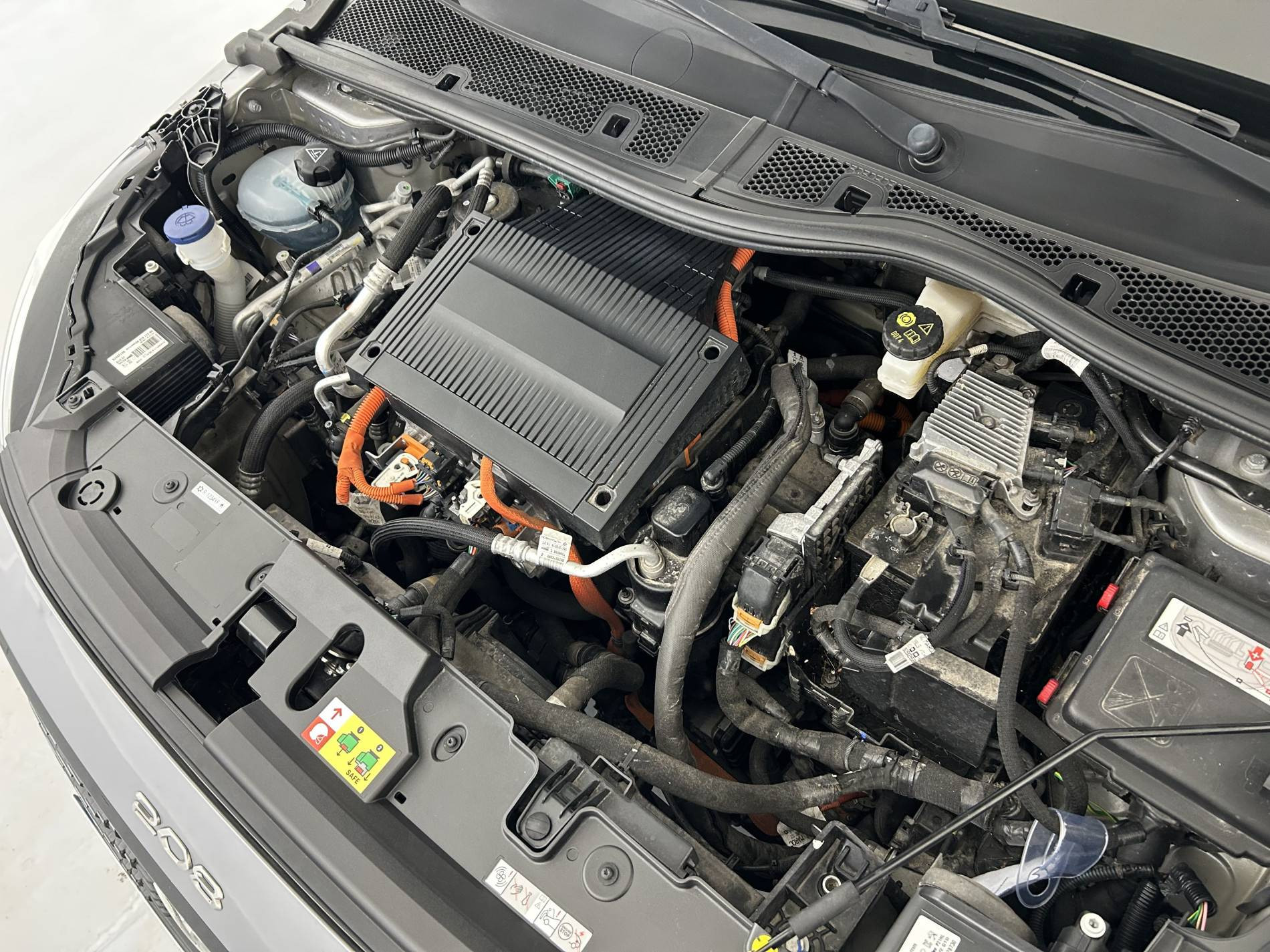 Vente en ligne Peugeot E-208 208 Electrique 50 kWh 136ch au prix de 12 390 €