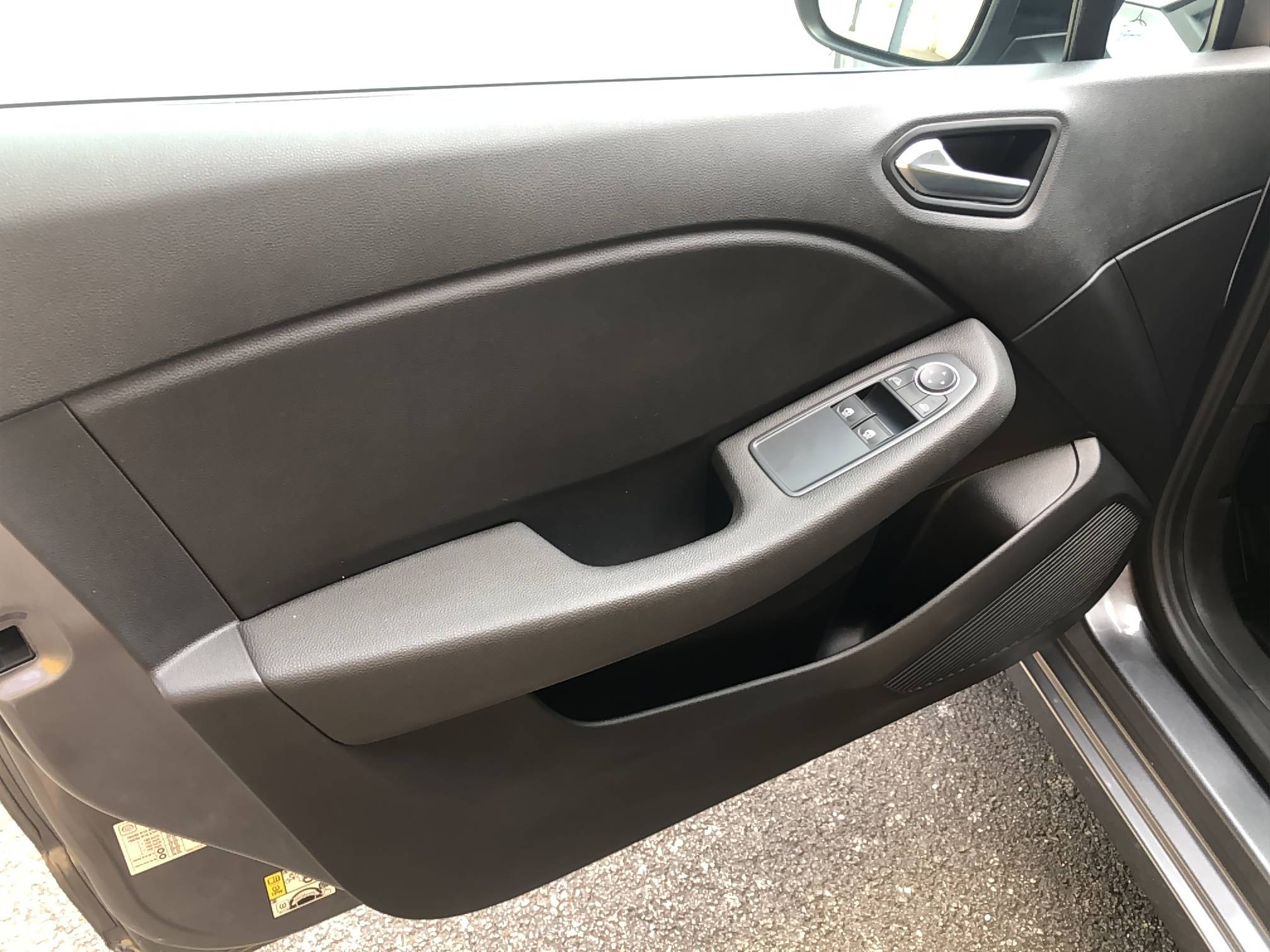 Vente en ligne Renault Clio 5 Clio TCe 90 au prix de 14 990 €