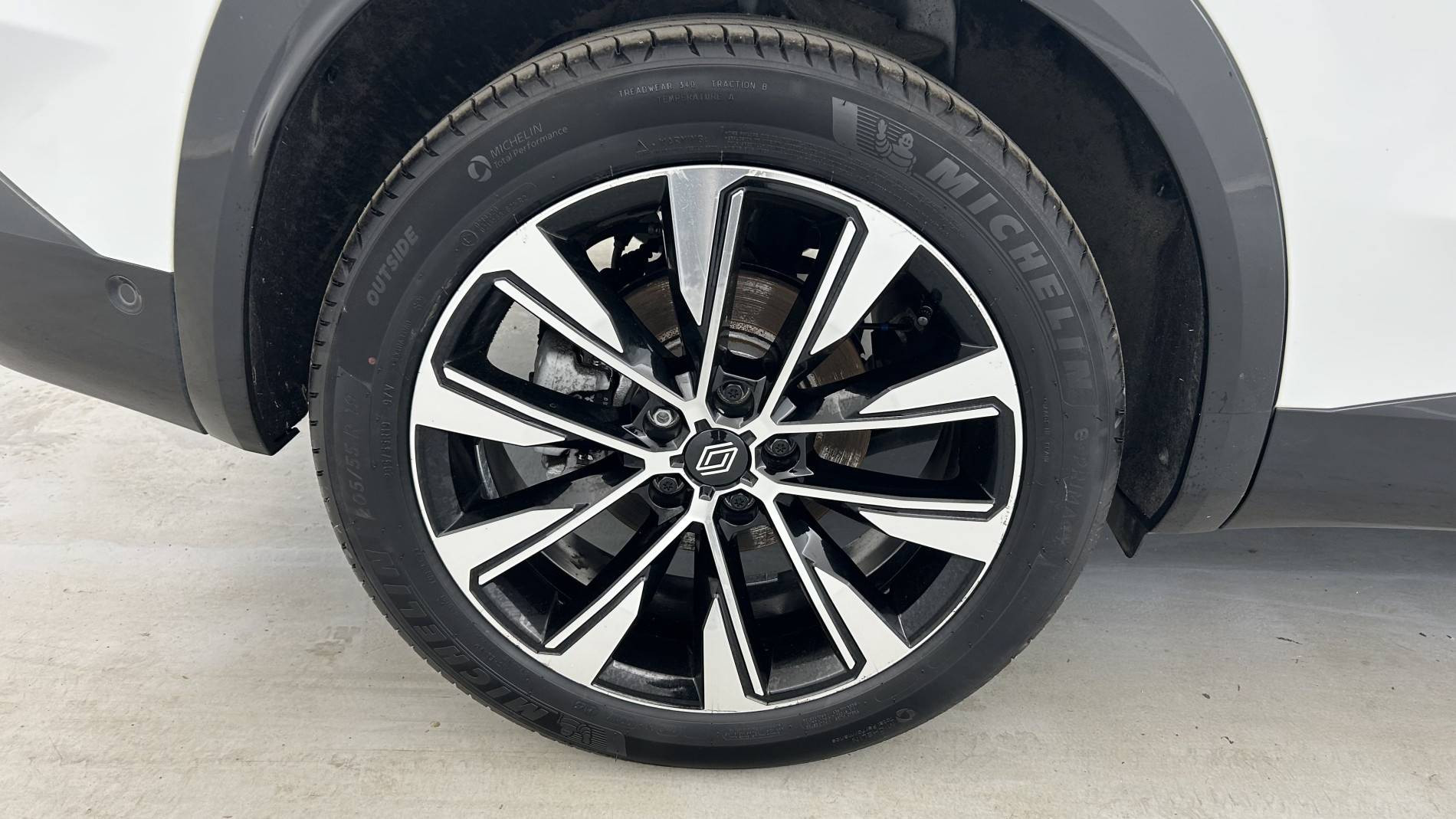 Vente en ligne Renault Austral  E-Tech hybrid 200 au prix de 26 990 €