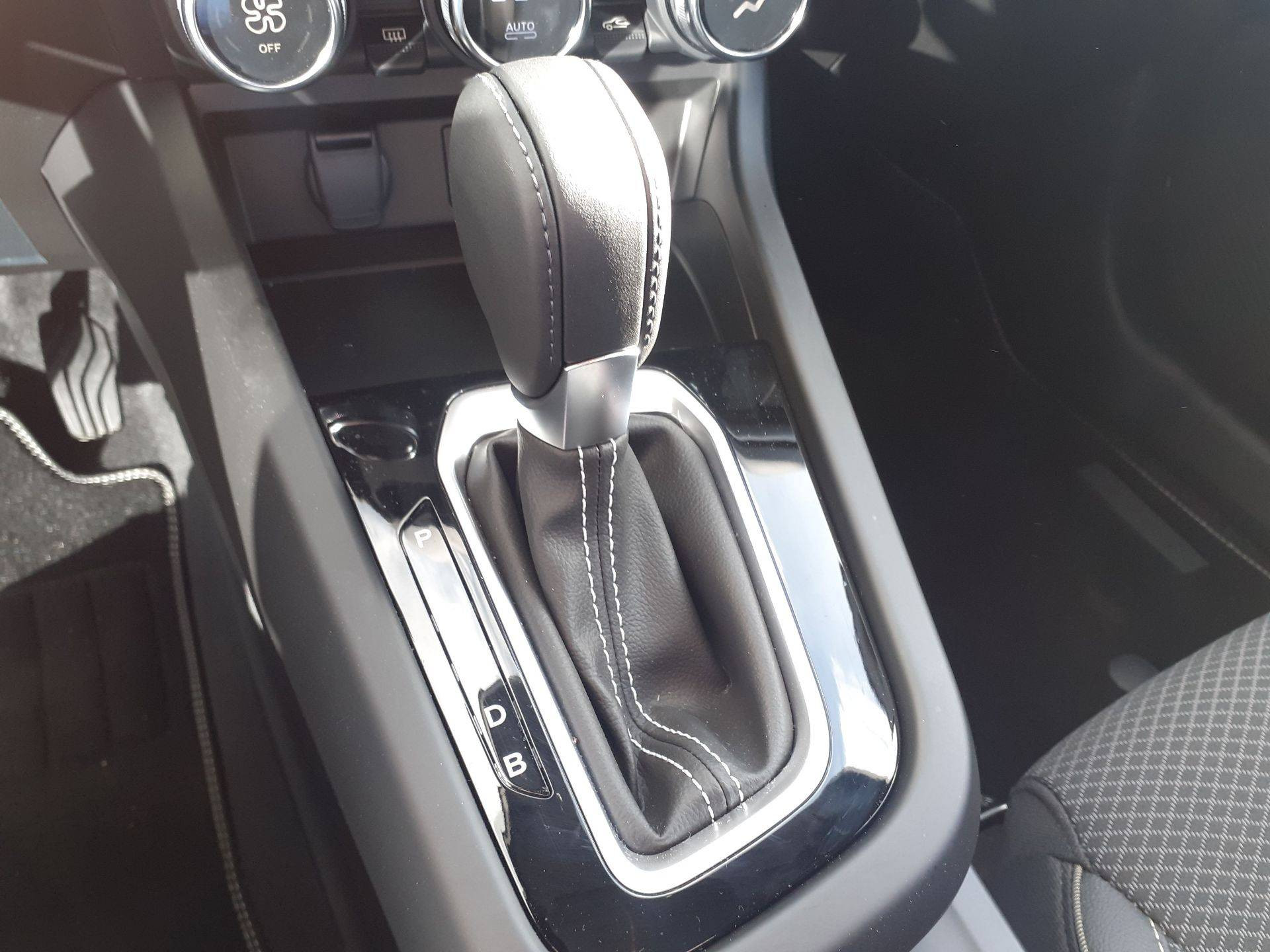 Vente en ligne Renault Arkana  E-Tech full hybrid 145 GSR2 au prix de 31 490 €