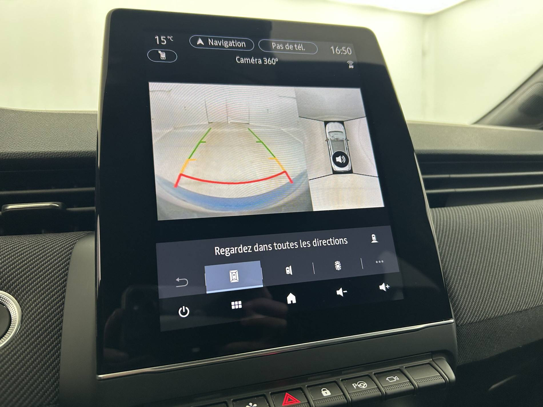 Vente en ligne Renault Clio 5 Clio E-Tech full hybrid 145 au prix de 21 990 €