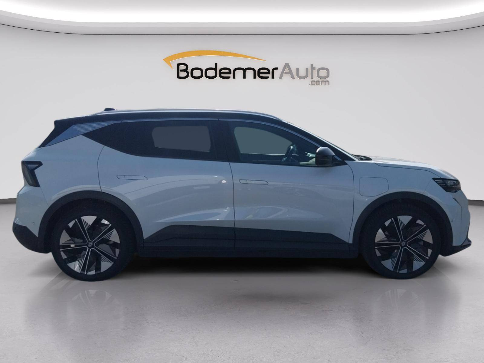 Vente en ligne Renault Scenic E-Tech Scenic E-Tech électrique 220 ch grande autonomie au prix de 32 500 €