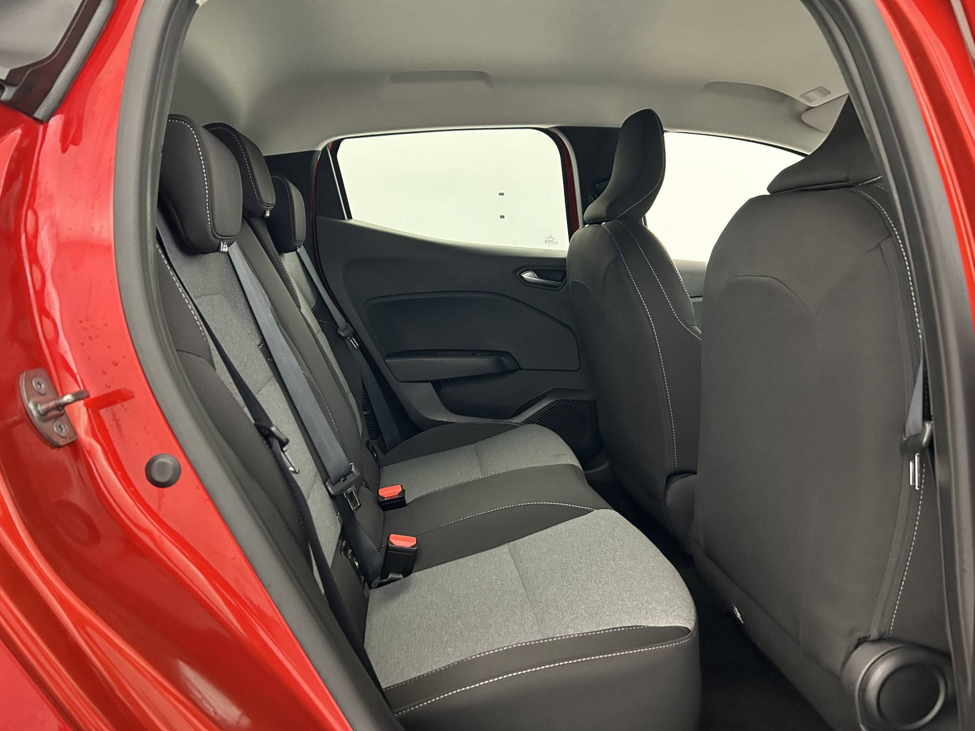 Vente en ligne Renault Clio 5 Clio E-Tech full hybrid 145 au prix de 19 490 €