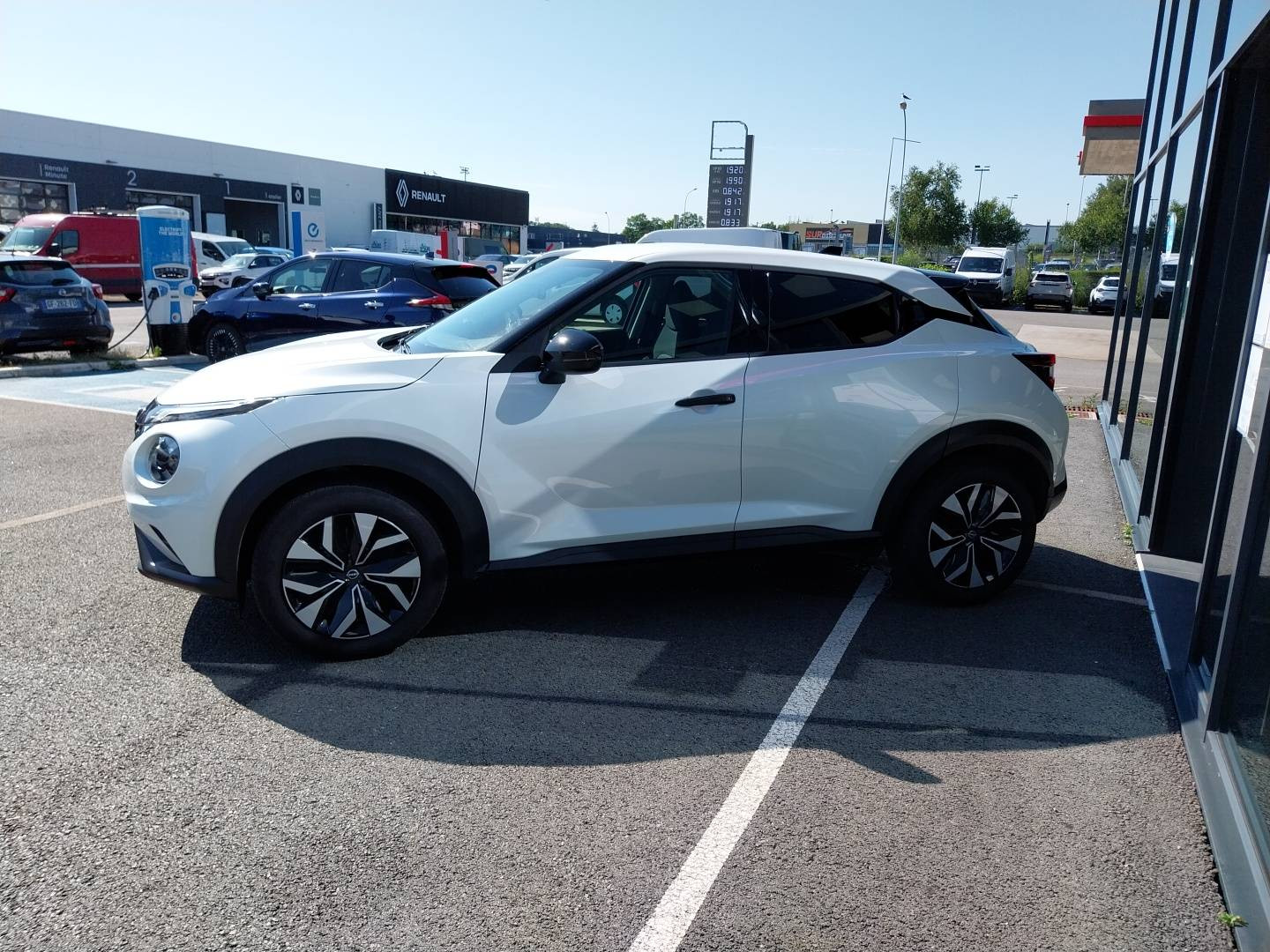Vente en ligne Nissan Juke  HYBRID 143 au prix de 24 990 €
