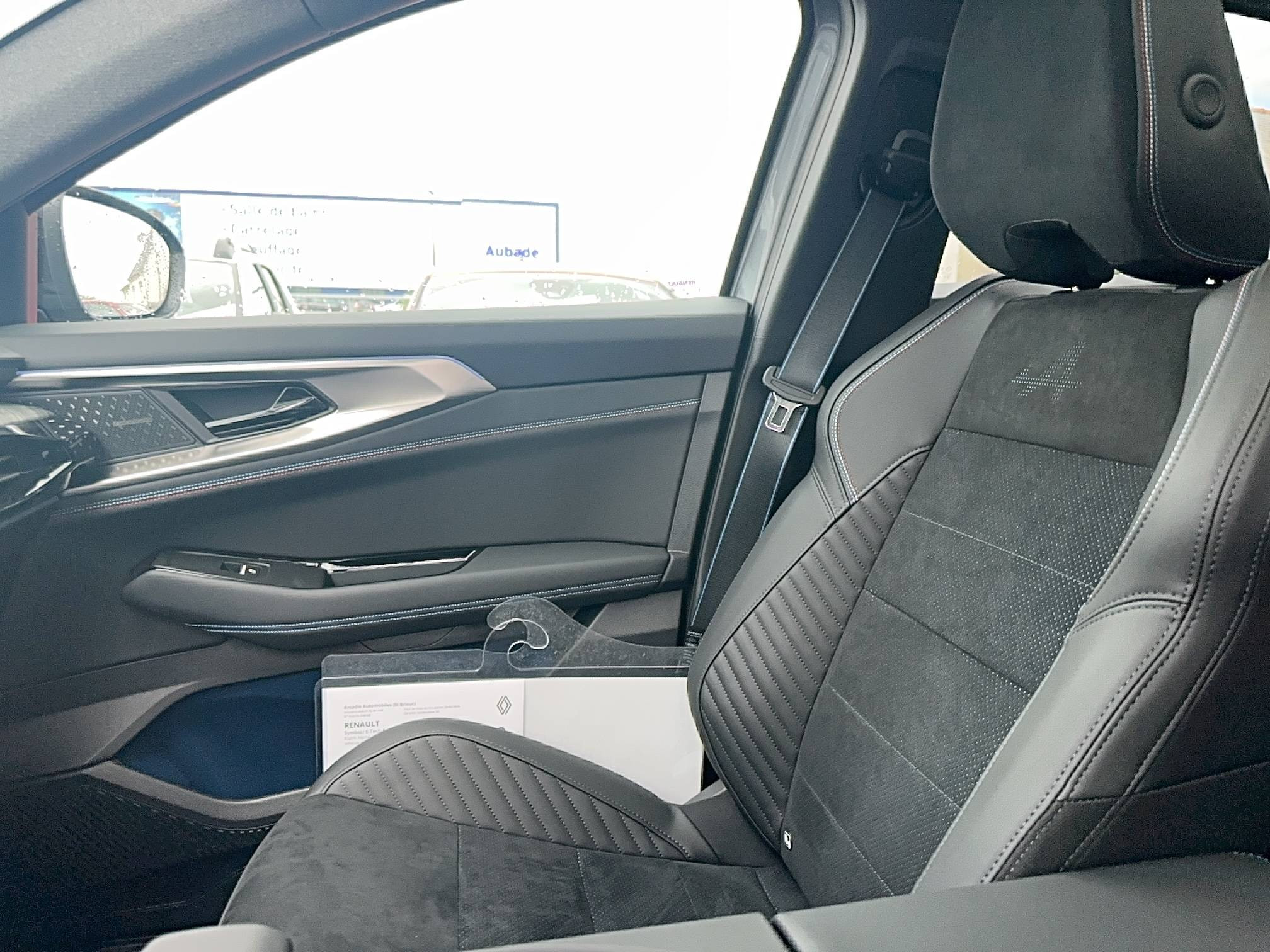 Vente en ligne Renault Rafale  E-Tech full hybrid 200 ch au prix de 52 990 €