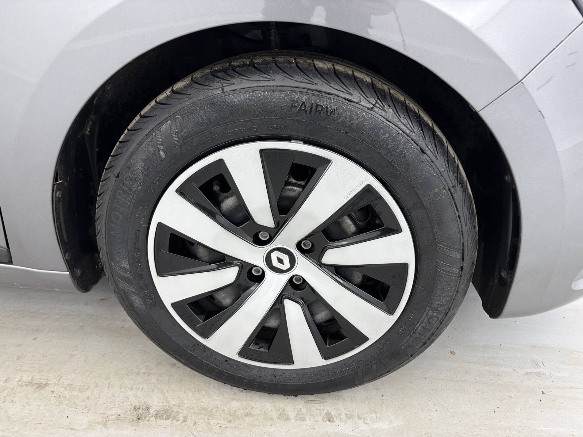Vente en ligne Renault Clio 5 Clio TCe 90 au prix de 13 790 €